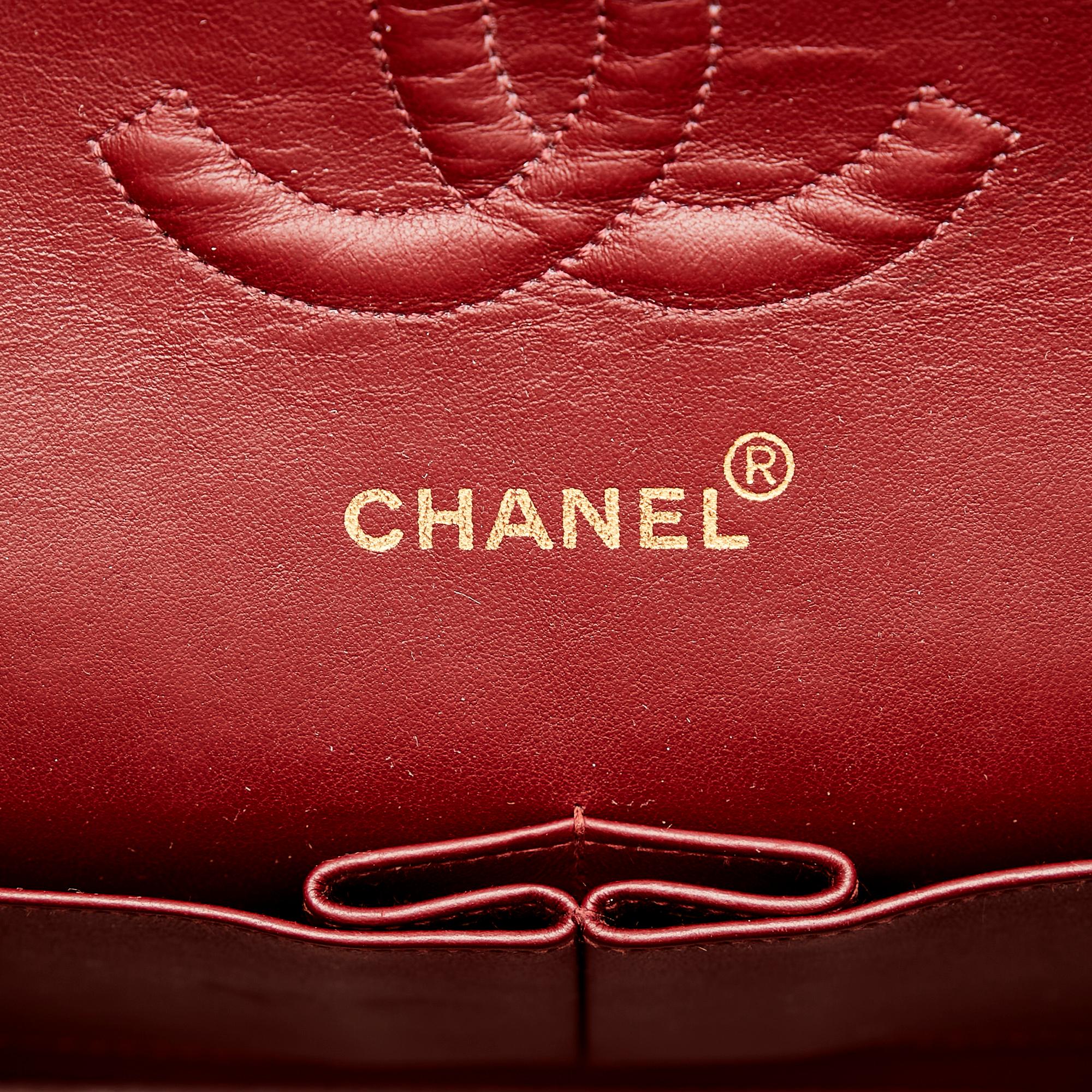 Chanel Medium Classic Lambskin Double Flap (SHG-GlwoII)