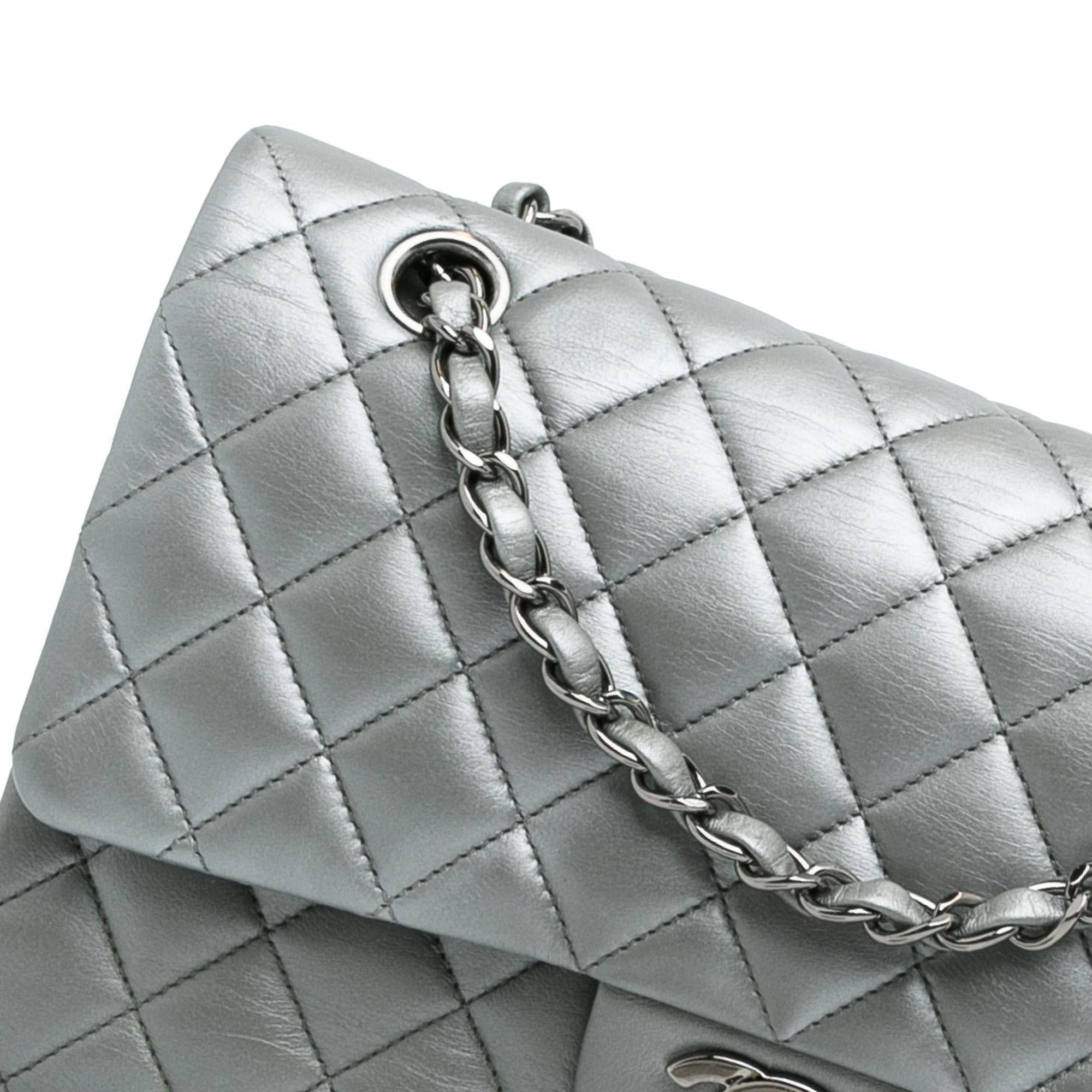 Chanel Medium Classic Lambskin Double Flap (SHG-W9RPF1)