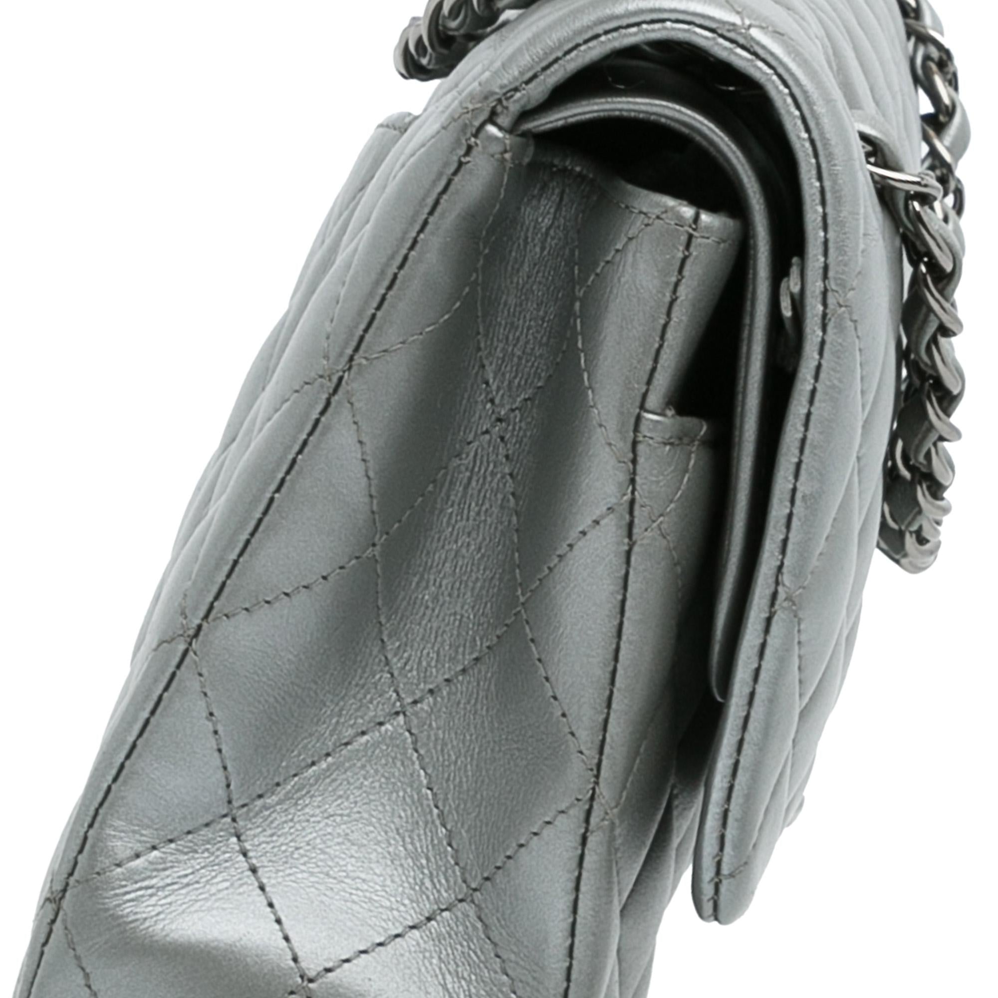 Chanel Medium Classic Lambskin Double Flap (SHG-W9RPF1)