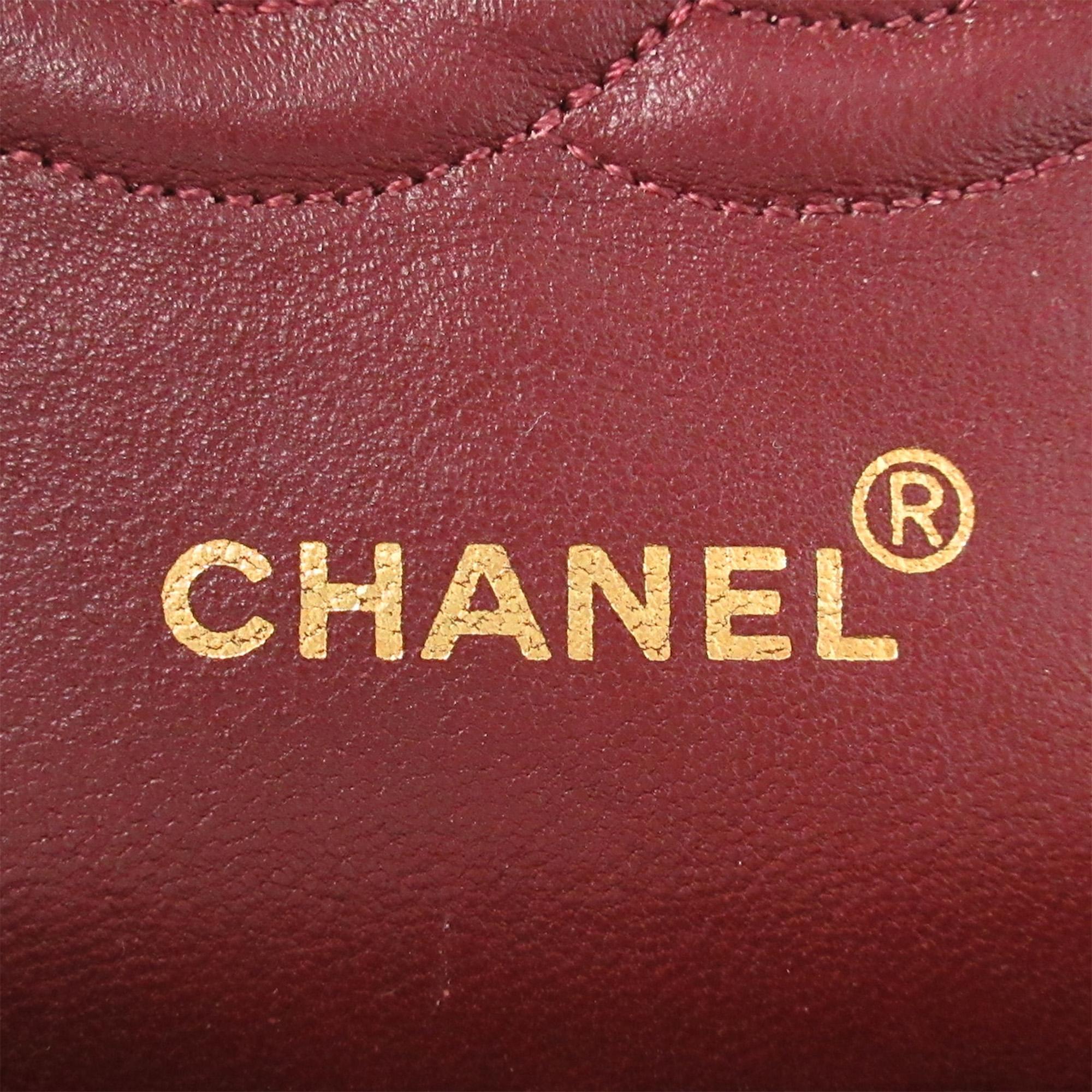 Chanel Medium Classic Lambskin Double Flap (SHG-gzRfsV)