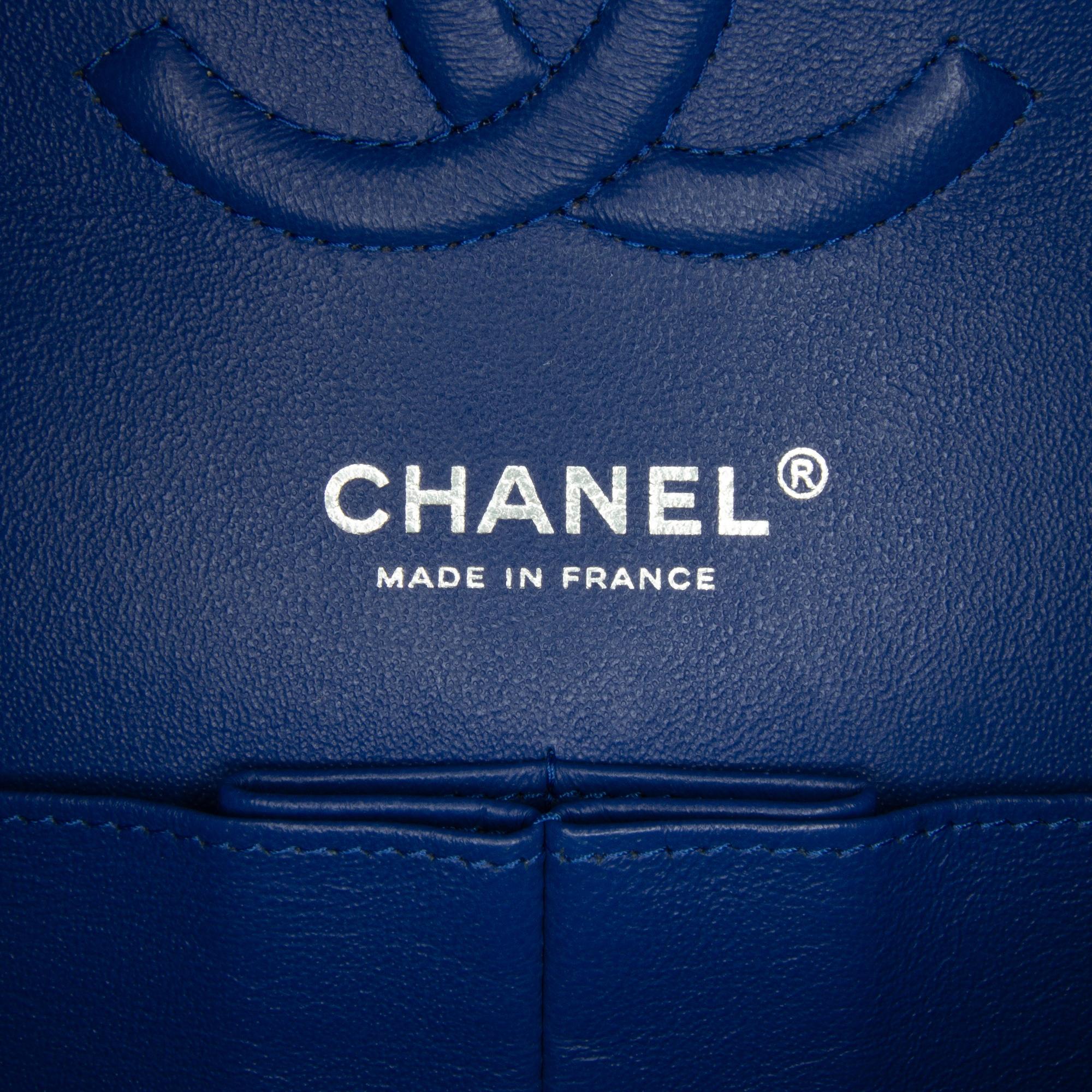 Chanel Medium Classic Lambskin Double Flap (SHG-35PTvR)