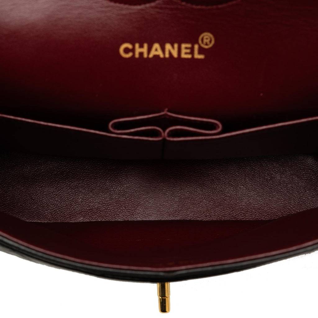 Chanel Medium Classic Lambskin Double Flap (SHG-kZvYcH)