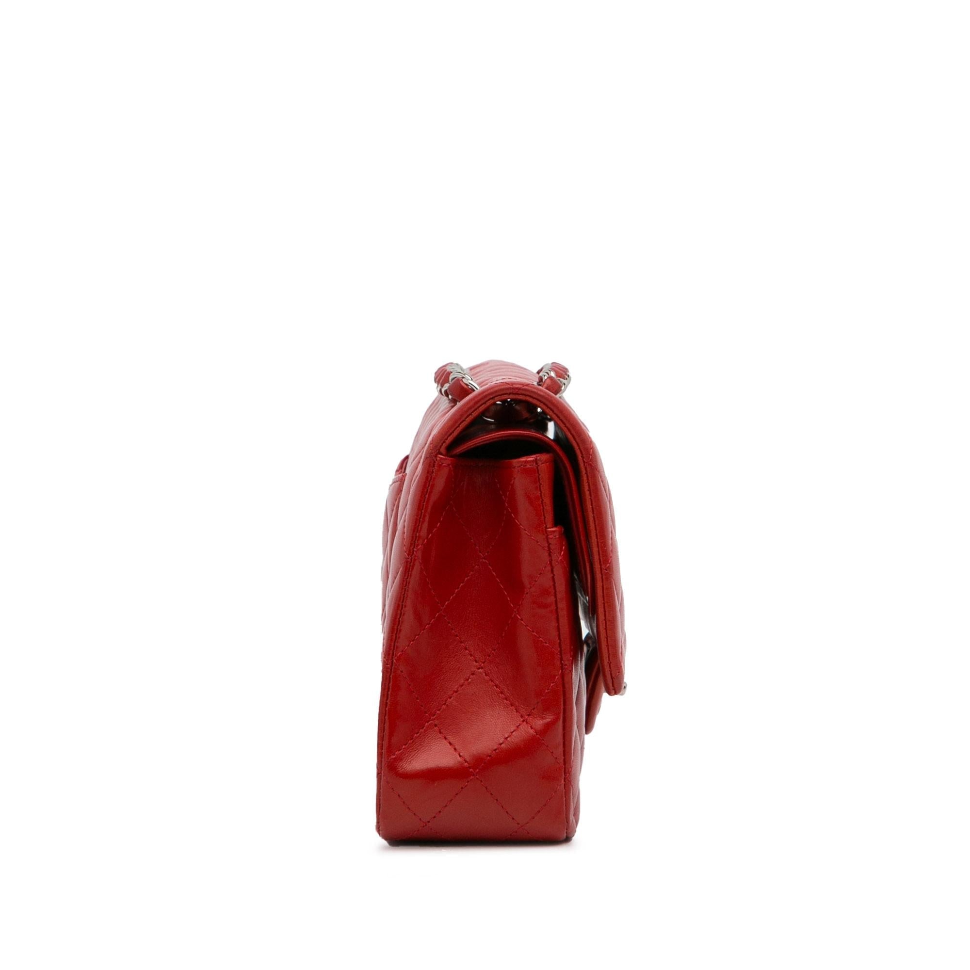 Chanel Medium Classic Lambskin Double Flap (SHG-jANftr)