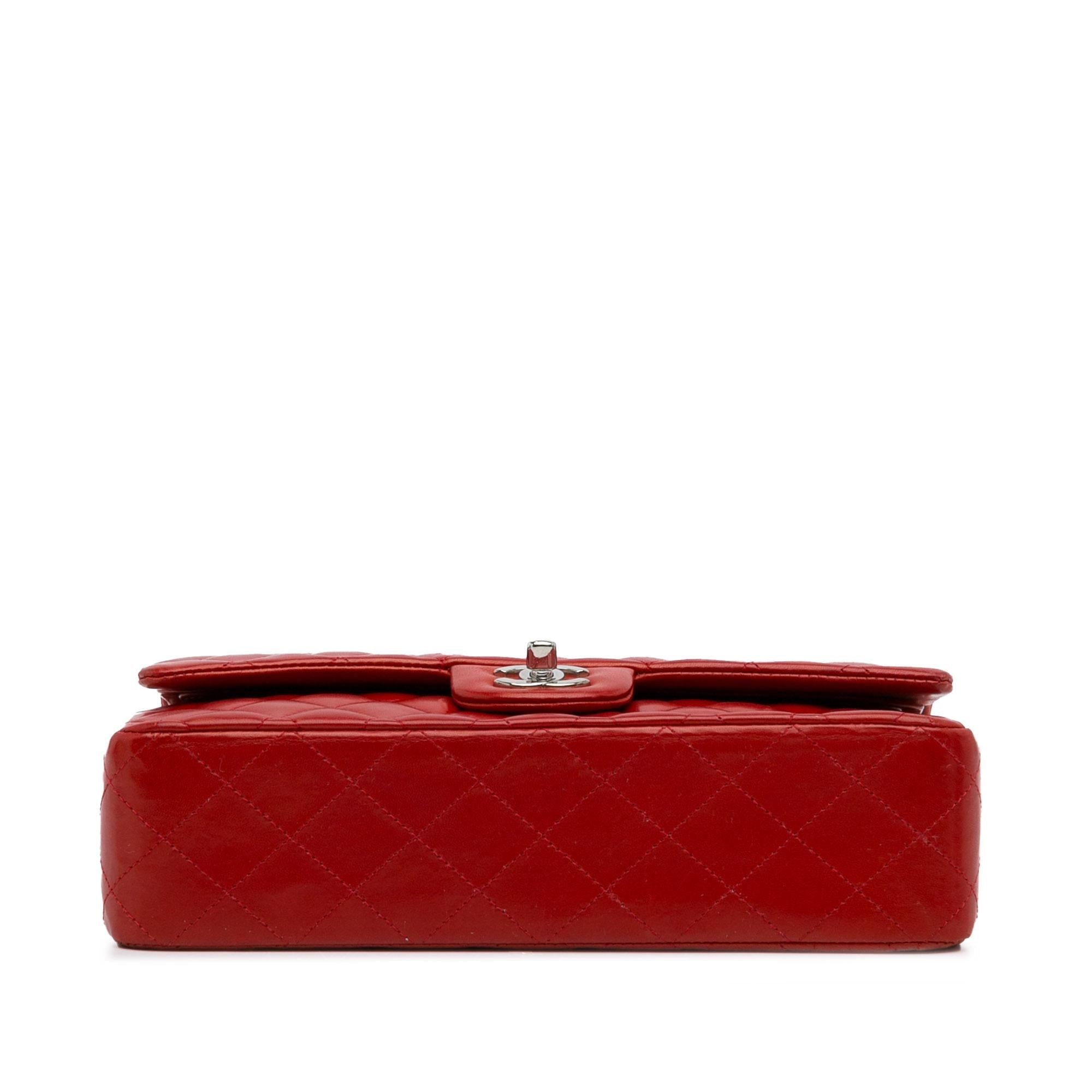 Chanel Medium Classic Lambskin Double Flap (SHG-jANftr)