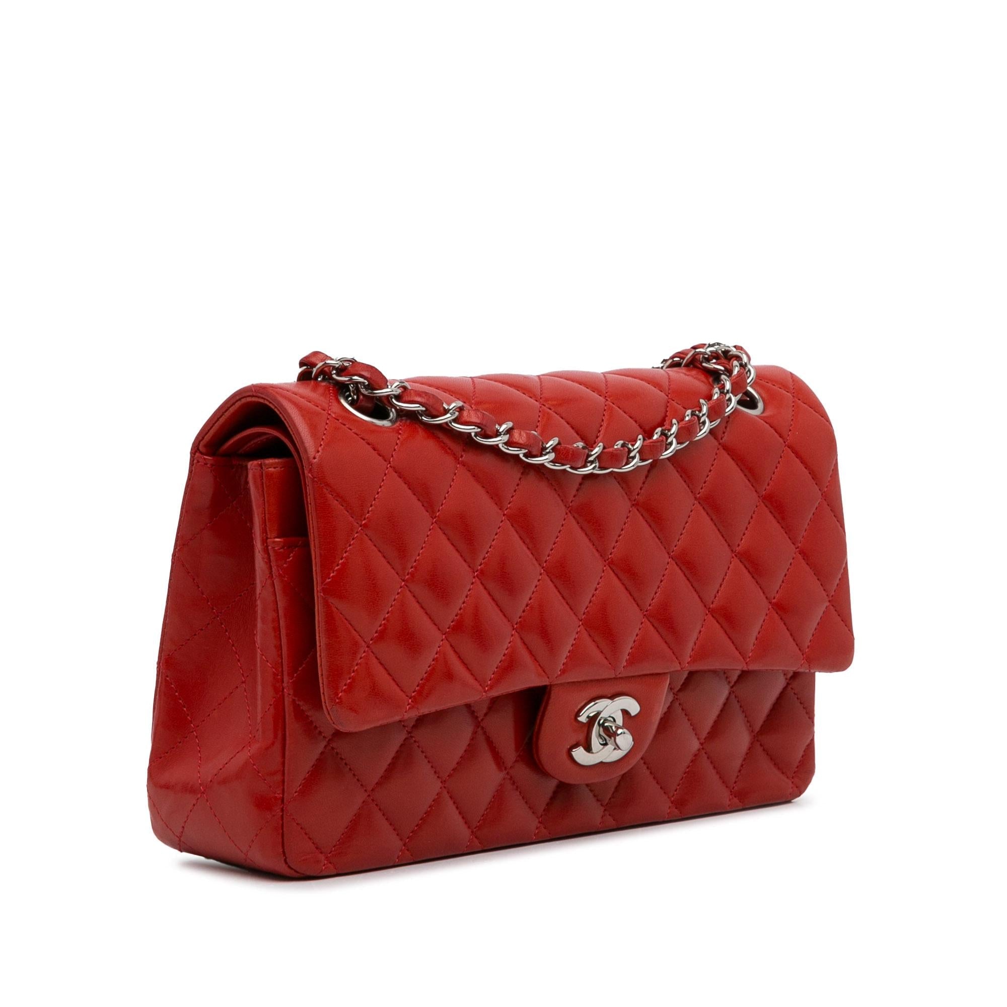 Chanel Medium Classic Lambskin Double Flap (SHG-jANftr)