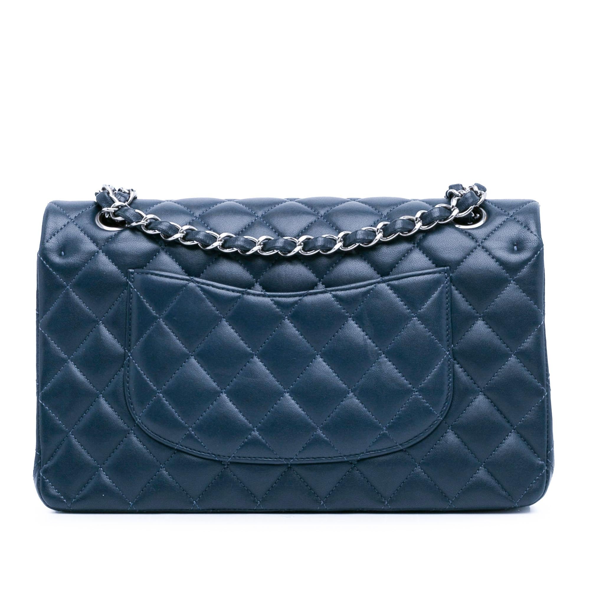 Chanel Medium Classic Lambskin Double Flap (SHG-Zld1fh)