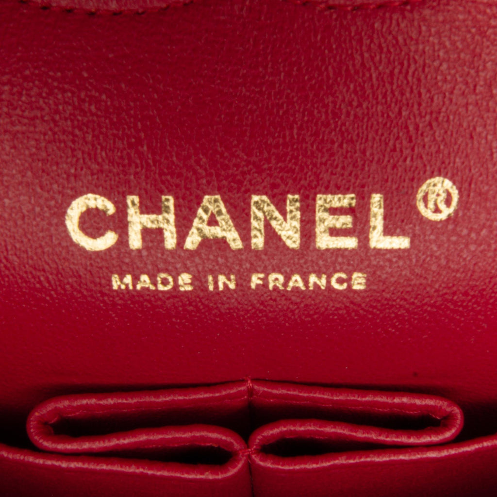 Chanel Medium Classic Lambskin Double Flap (SHG-6UdiQp)