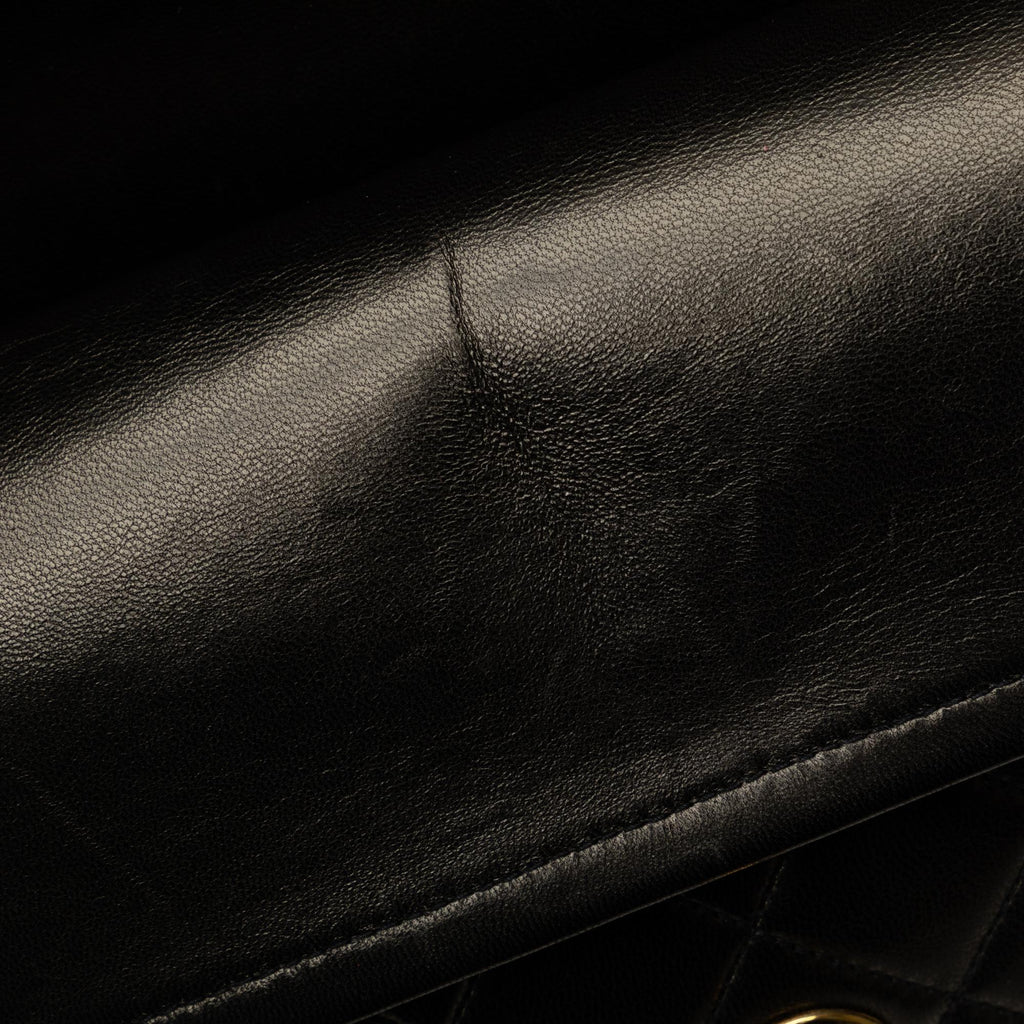 Chanel Medium Classic Lambskin Double Flap (SHG-xchk0A)