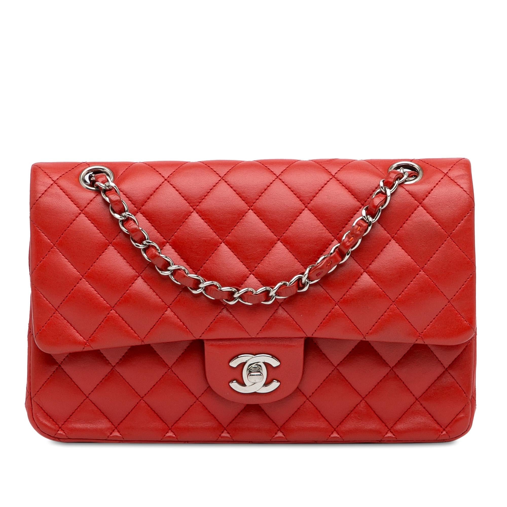 Chanel Medium Classic Lambskin Double Flap (SHG-6e5LDW)