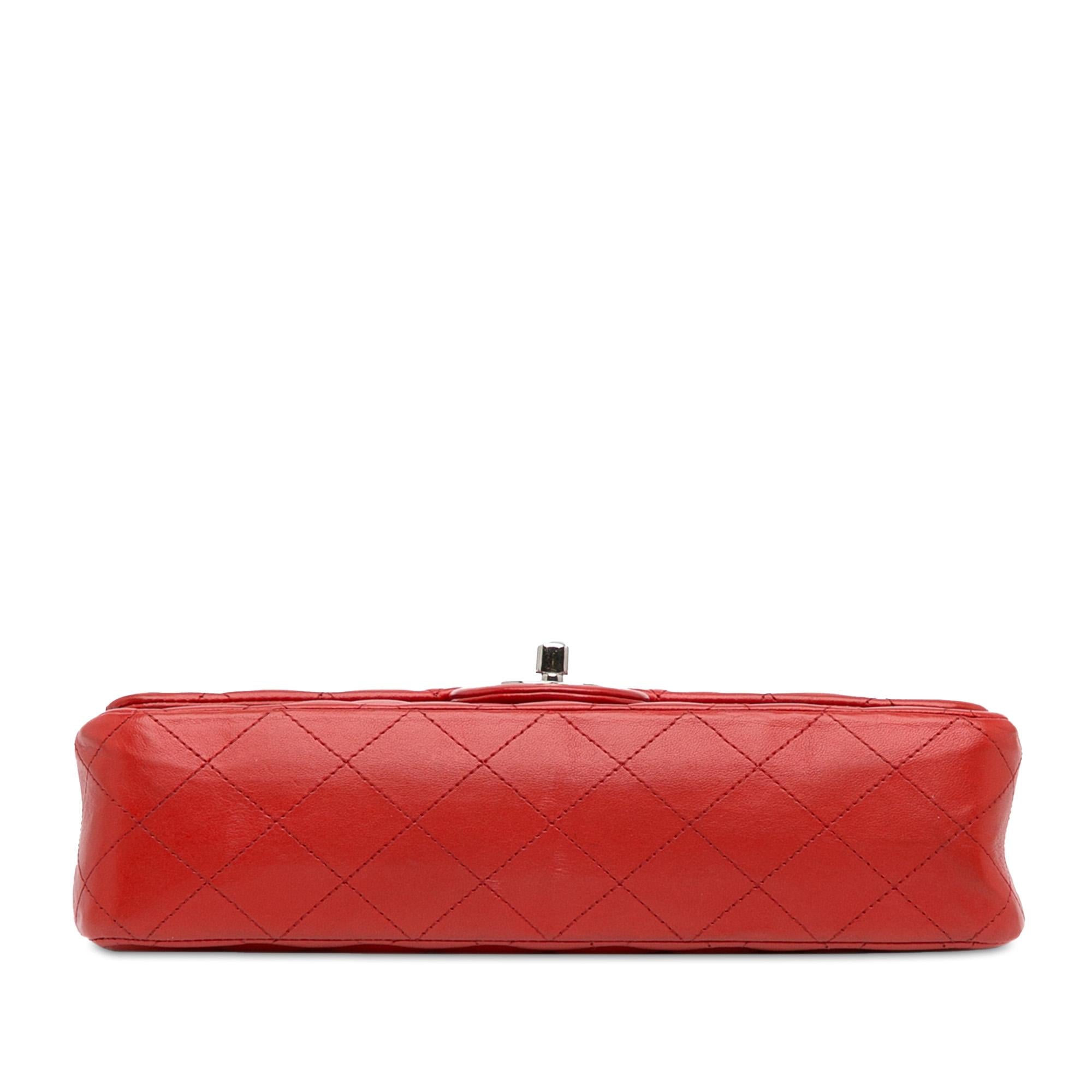 Chanel Medium Classic Lambskin Double Flap (SHG-6e5LDW)