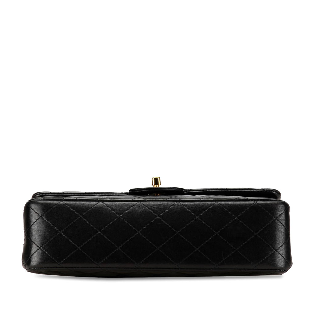 Chanel Medium Classic Lambskin Double Flap (SHG-U6XslK)