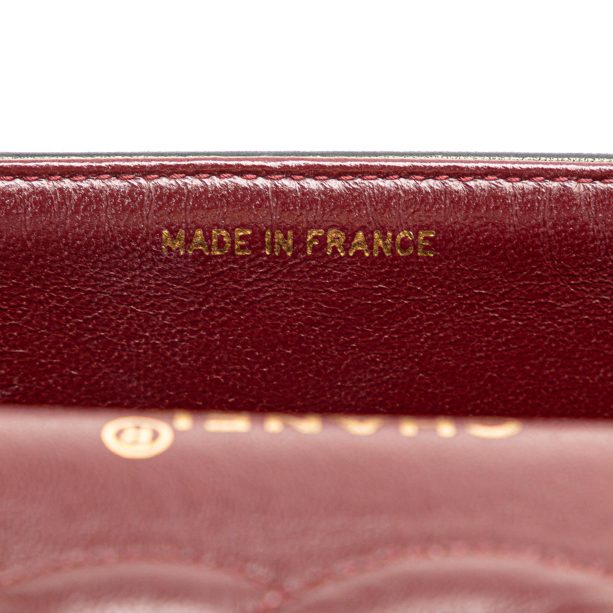 Chanel Medium Classic Lambskin Double Flap (SHG-U6XslK)