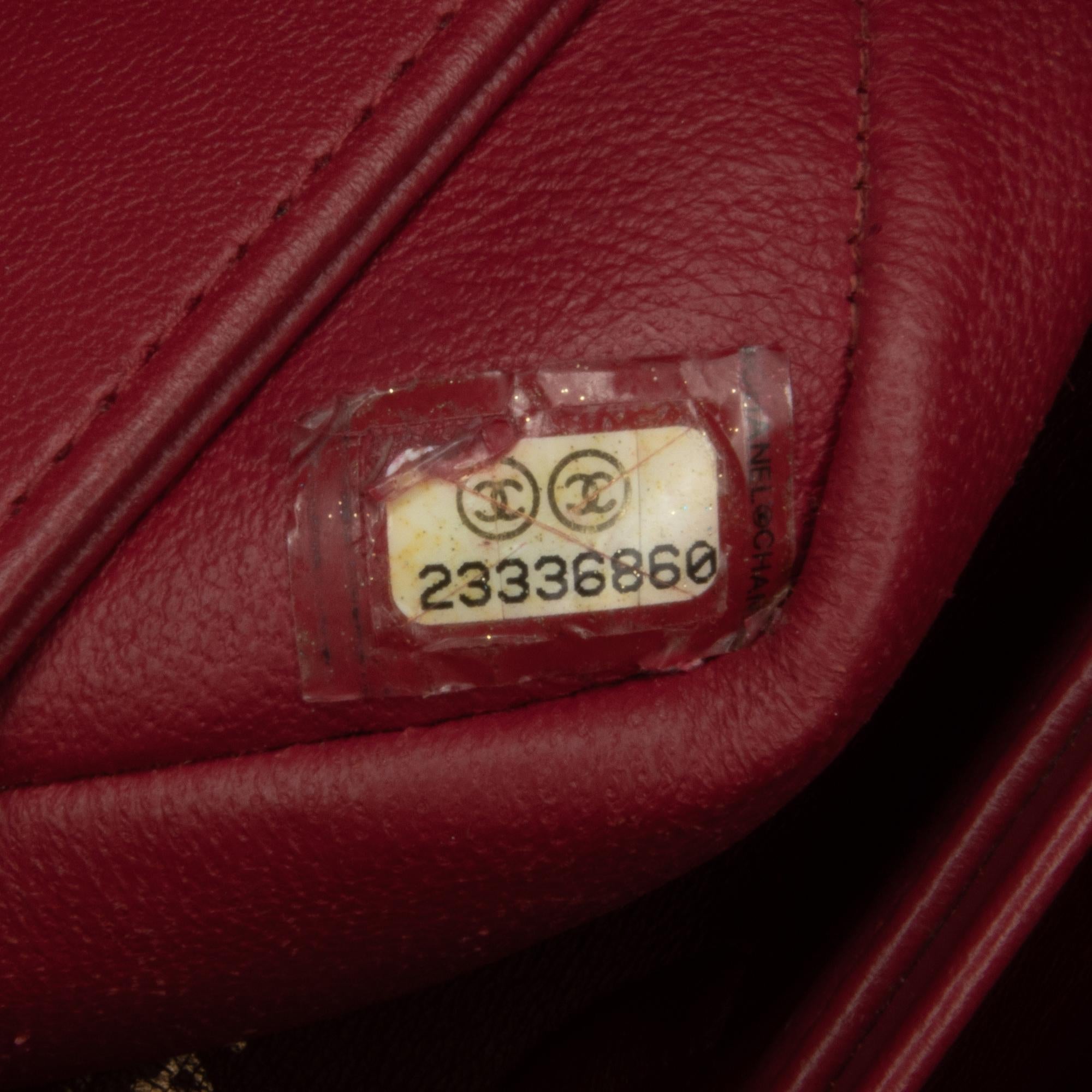 Chanel Medium Classic Lambskin Double Flap (SHG-VyY1OR)