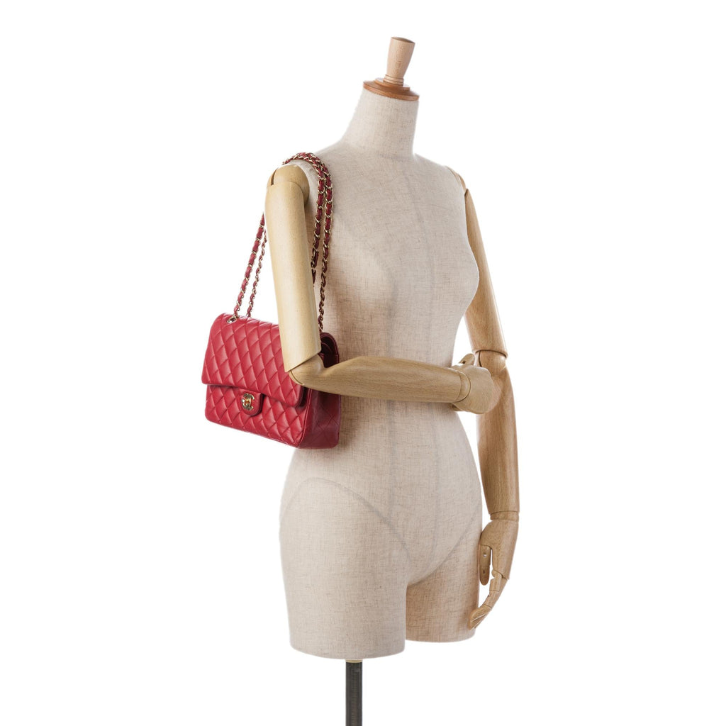 Chanel Medium Classic Lambskin Double Flap (SHG-VyY1OR)
