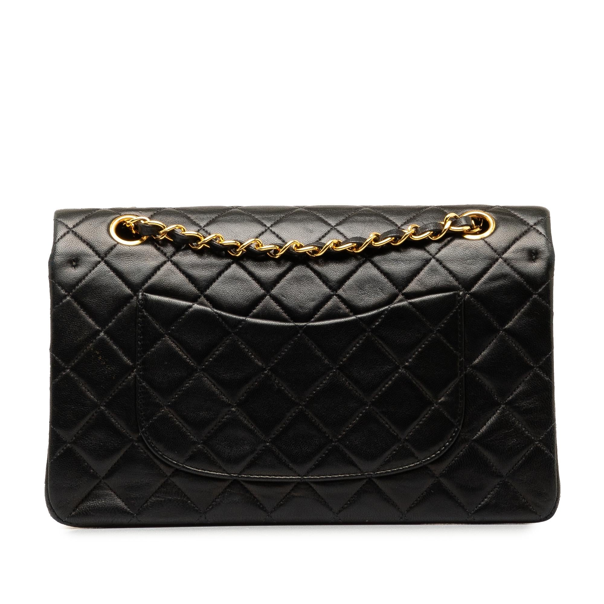 Chanel Medium Classic Lambskin Double Flap (SHG-9pZcmQ)