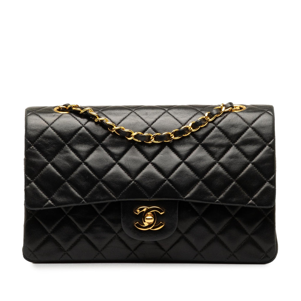 Chanel Medium Classic Lambskin Double Flap (SHG-9pZcmQ)