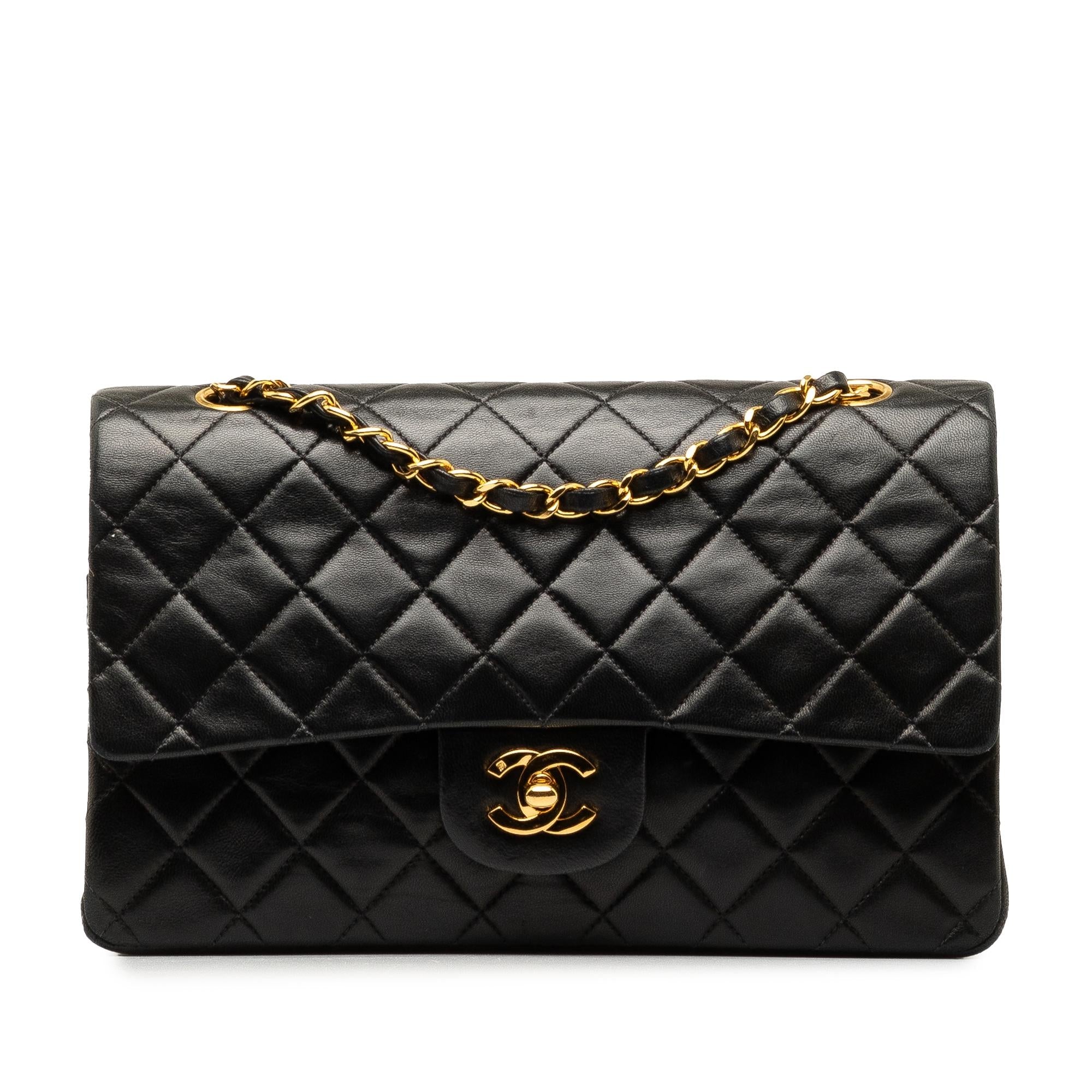 Chanel Medium Classic Lambskin Double Flap (SHG-9pZcmQ)