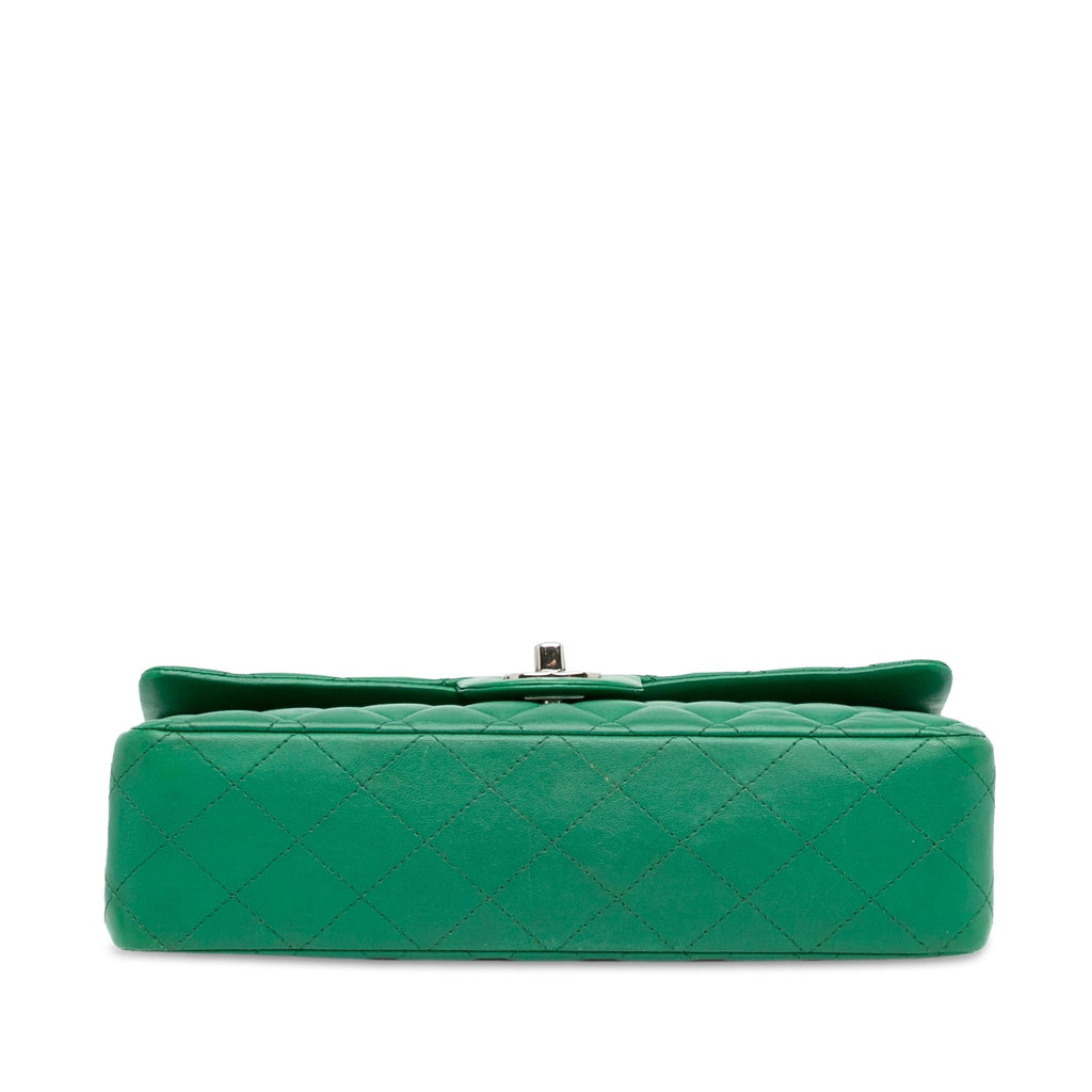 Chanel Medium Classic Lambskin Double Flap (SHG-dUgyW7)