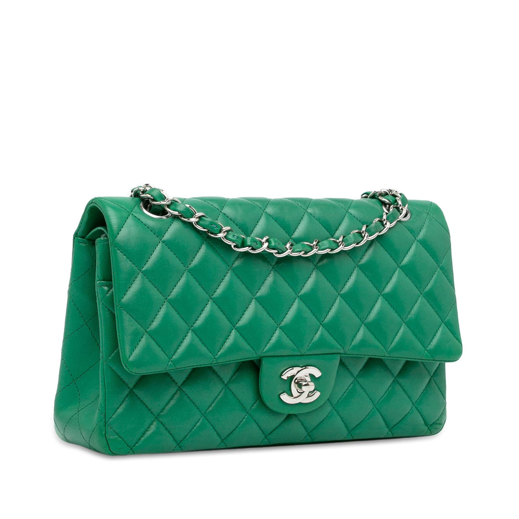 Chanel Medium Classic Lambskin Double Flap (SHG-dUgyW7)