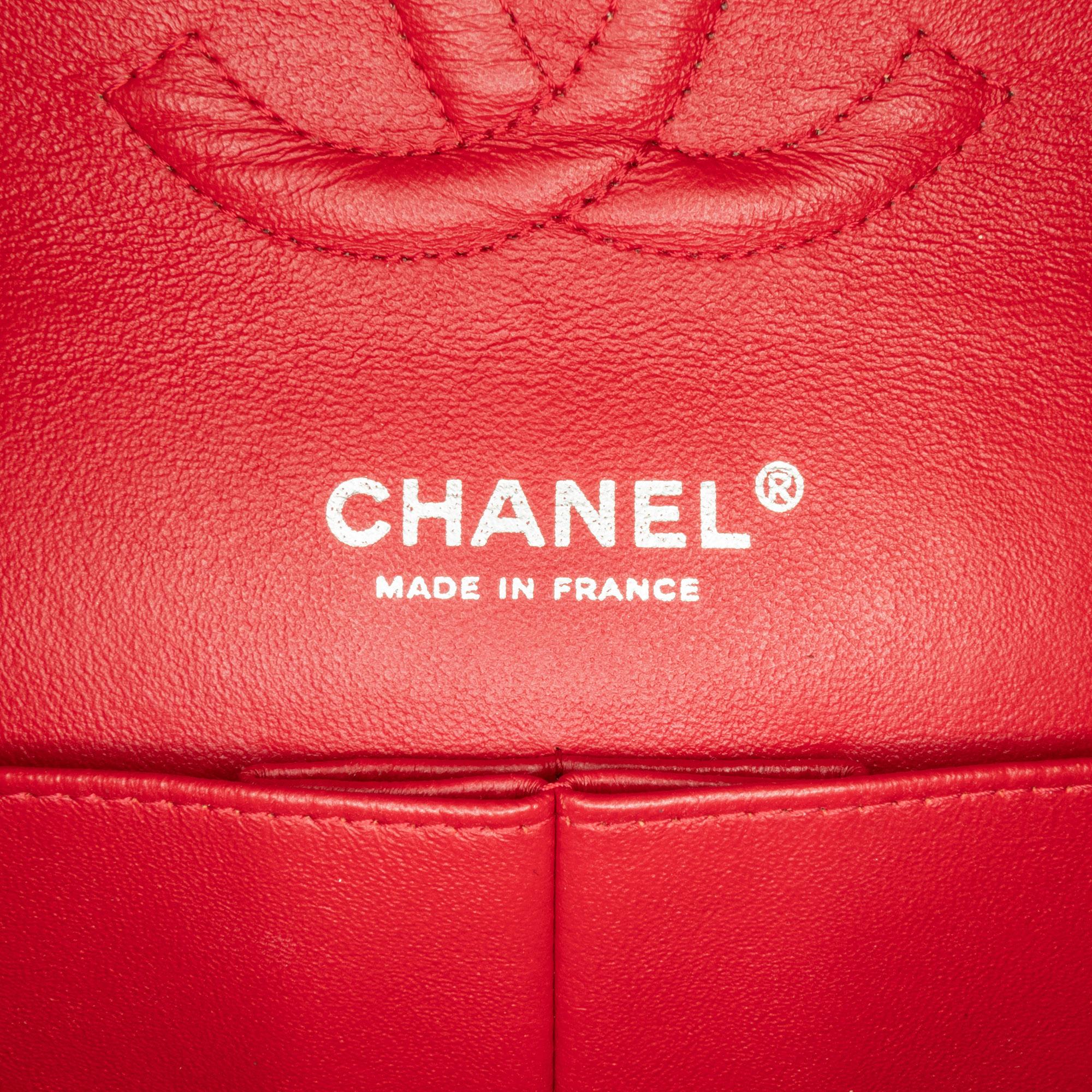 Chanel Medium Classic Lambskin Double Flap (SHG-JiGUz1)
