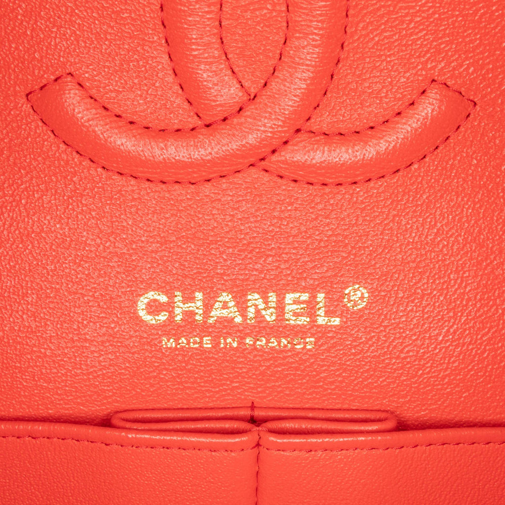 Chanel Medium Classic Lambskin Double Flap (SHG-UVtye4)