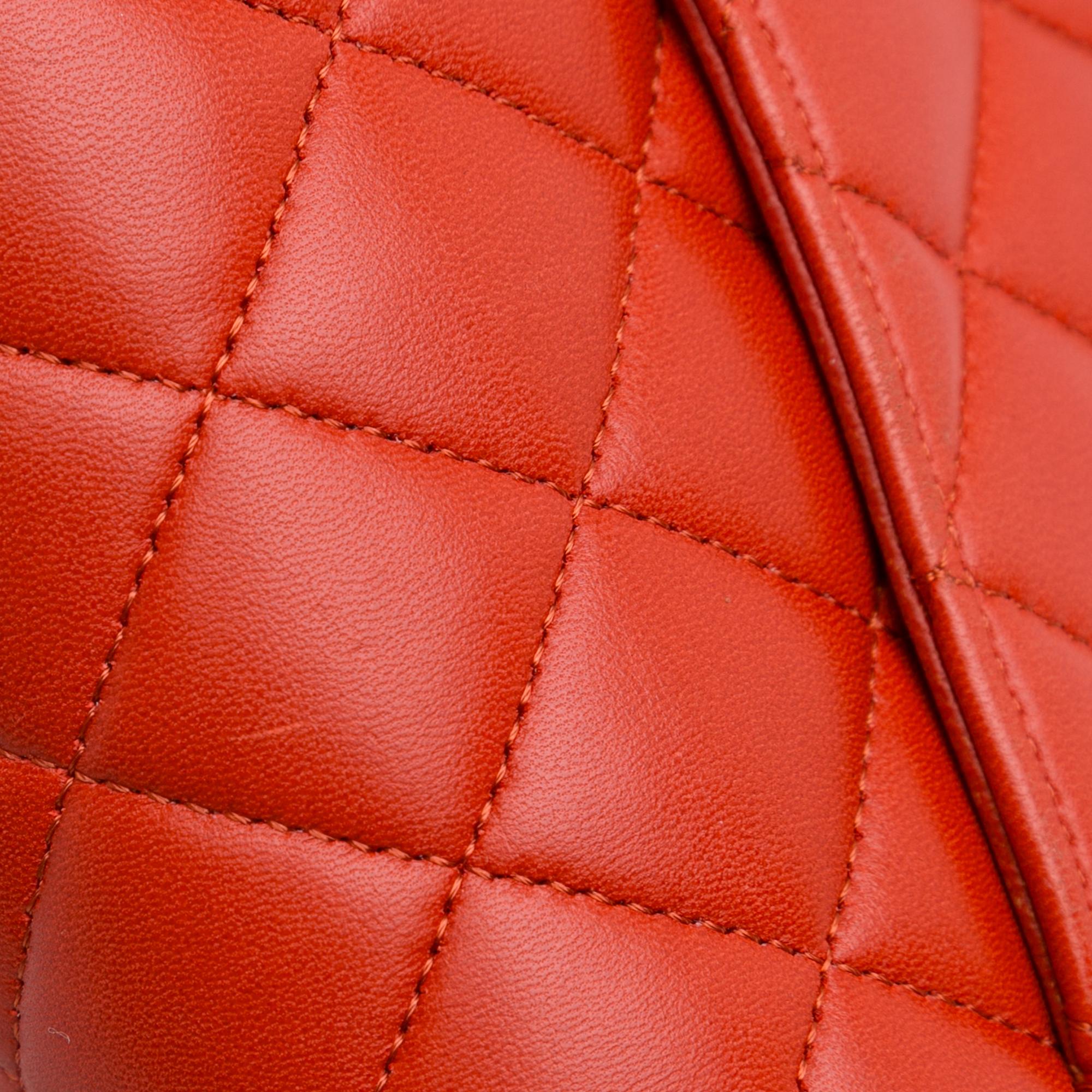 Chanel Medium Classic Lambskin Double Flap (SHG-I8lOJi)