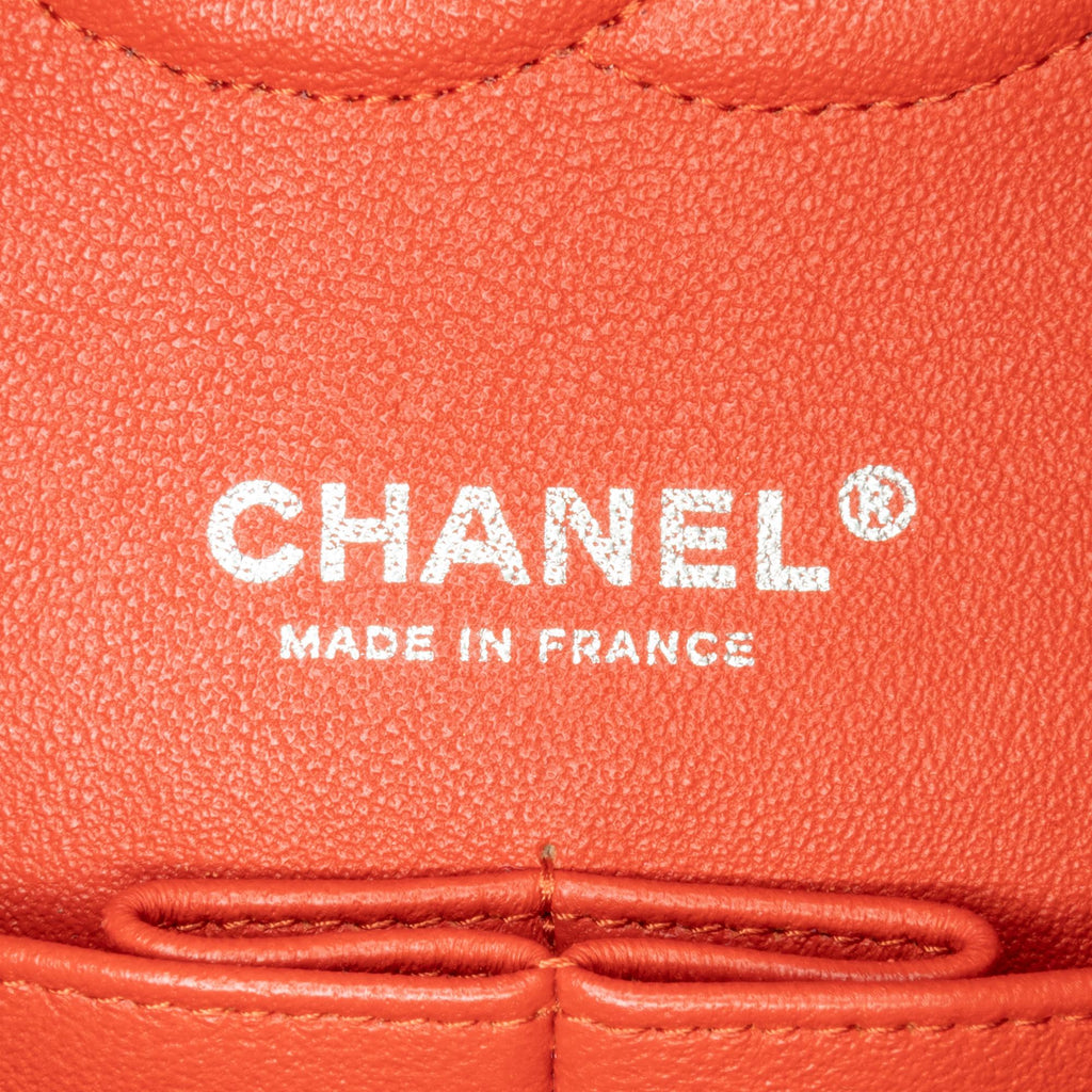 Chanel Medium Classic Lambskin Double Flap (SHG-I8lOJi)