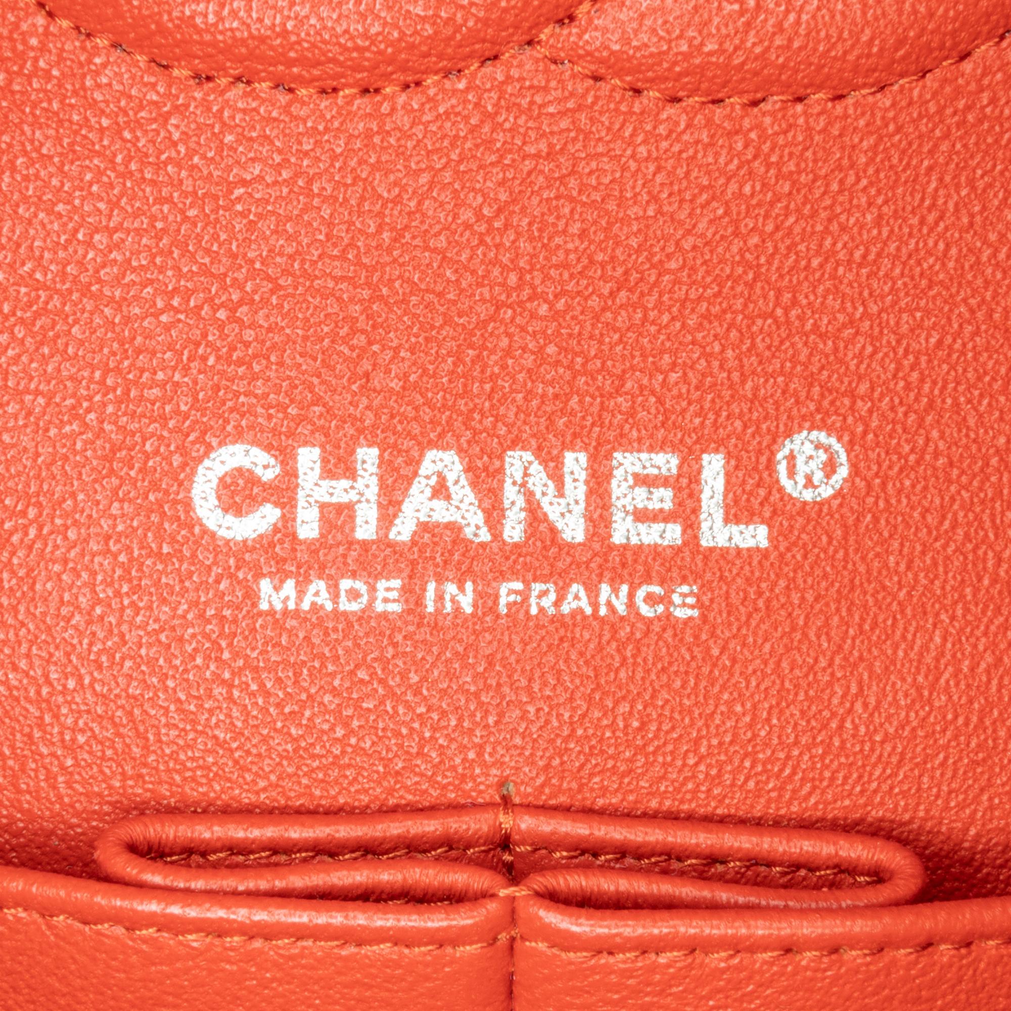 Chanel Medium Classic Lambskin Double Flap (SHG-I8lOJi)