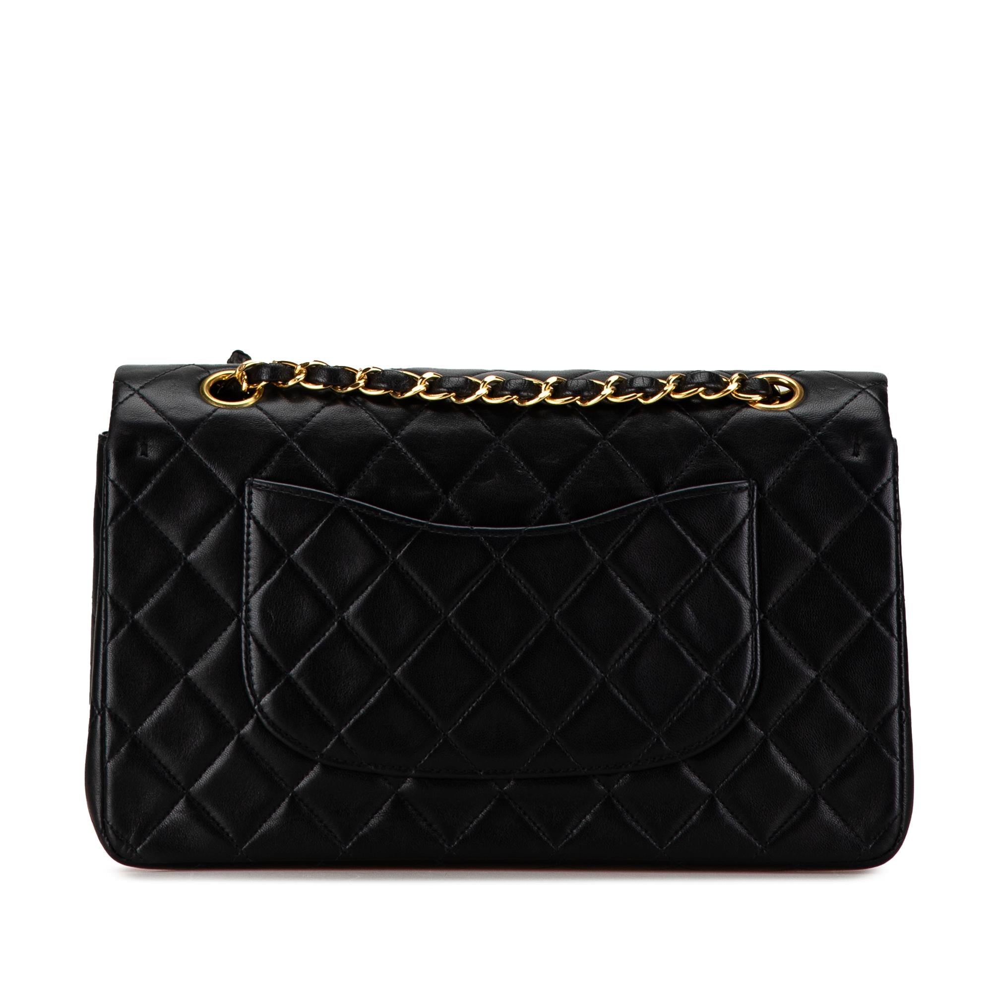 Chanel Medium Classic Lambskin Double Flap (SHG-GpukLW)