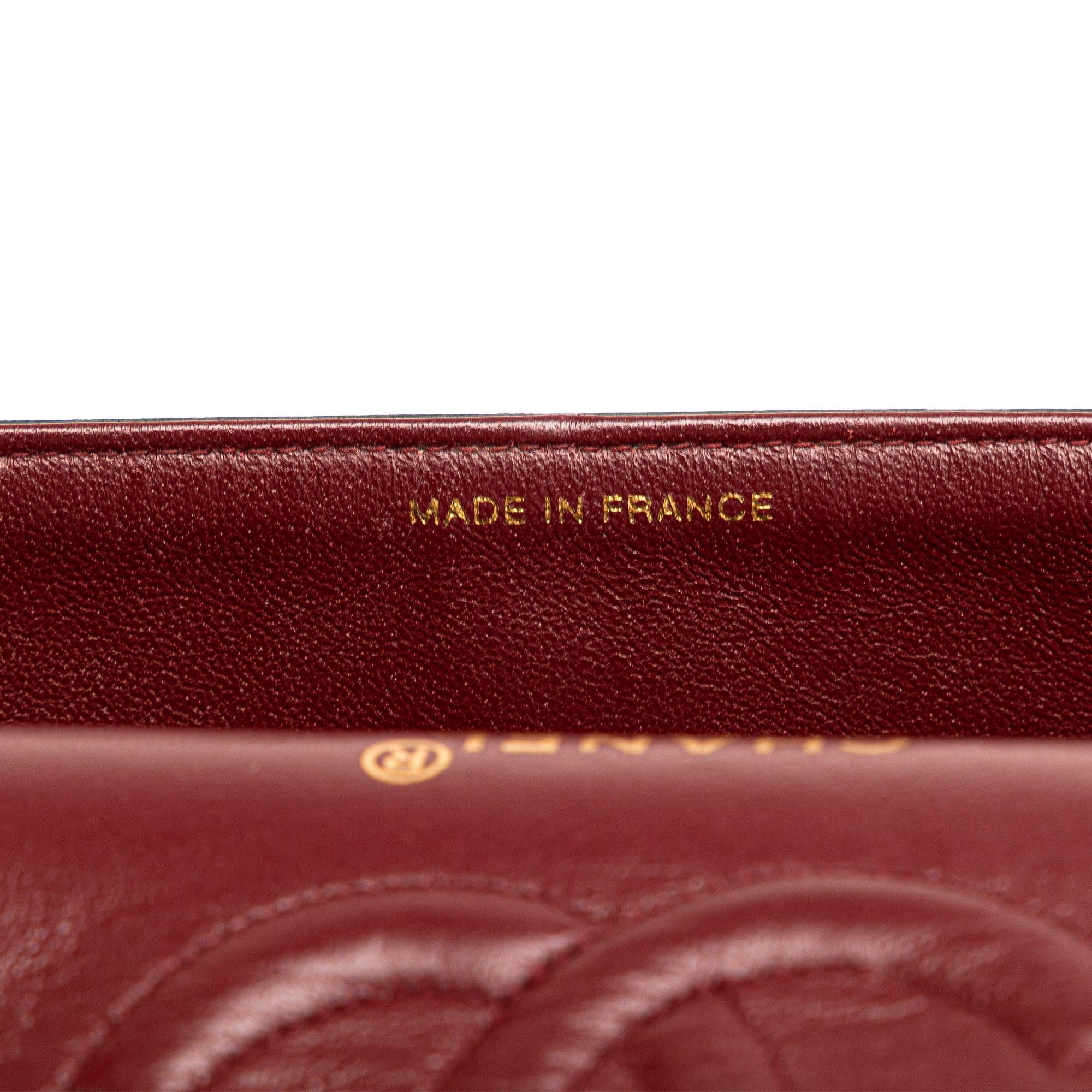 Chanel Medium Classic Lambskin Double Flap (SHG-GpukLW)