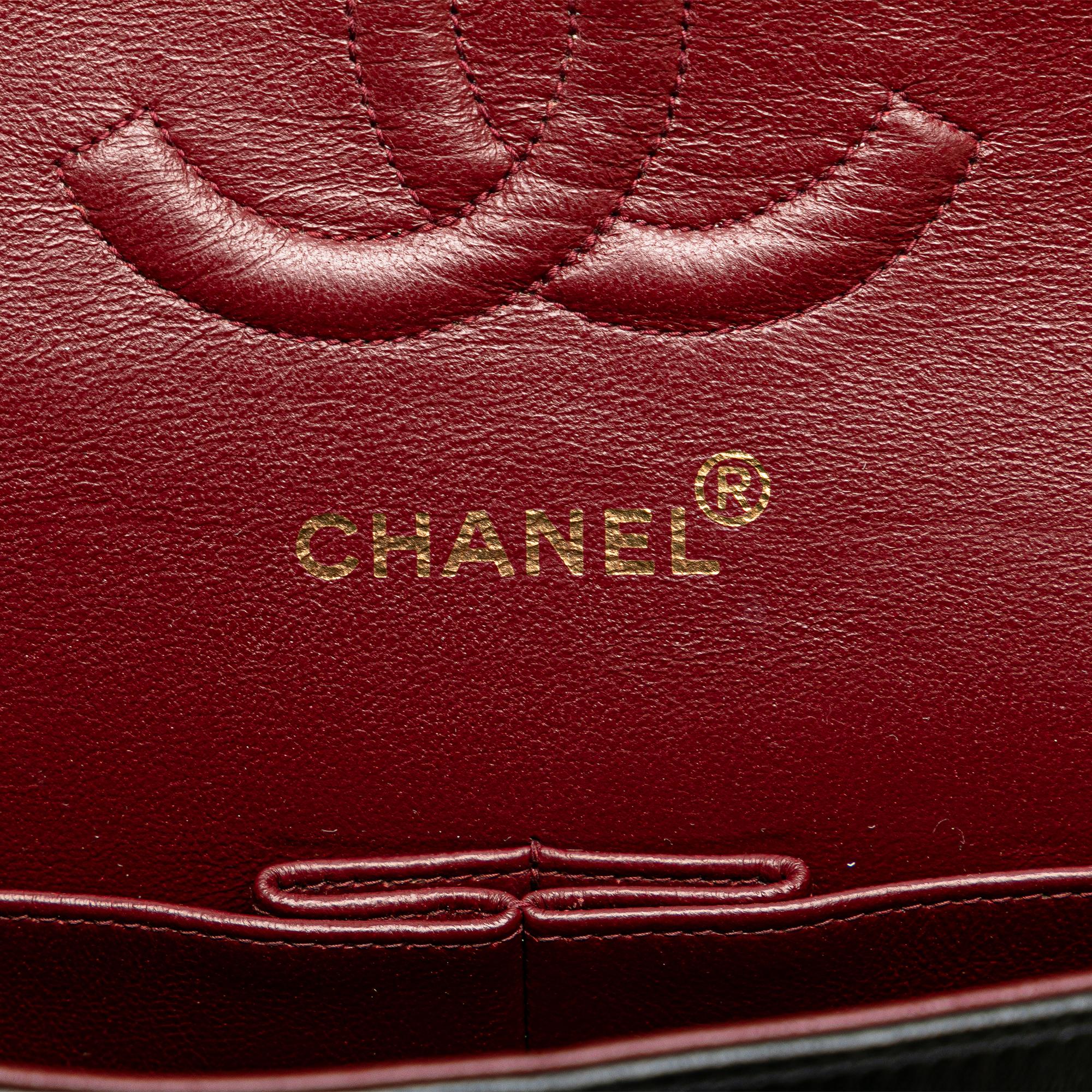 Chanel Medium Classic Lambskin Double Flap (SHG-GpukLW)