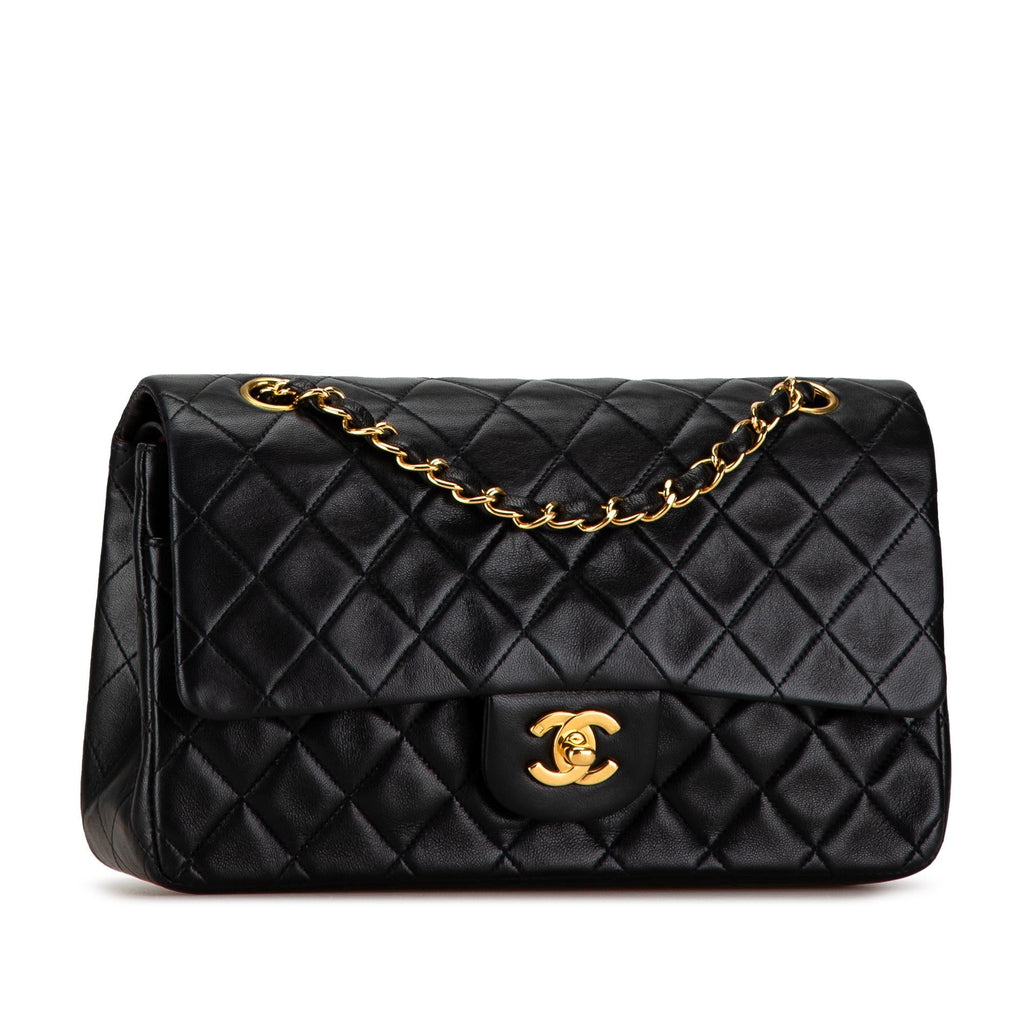 Chanel Medium Classic Lambskin Double Flap (SHG-GpukLW)