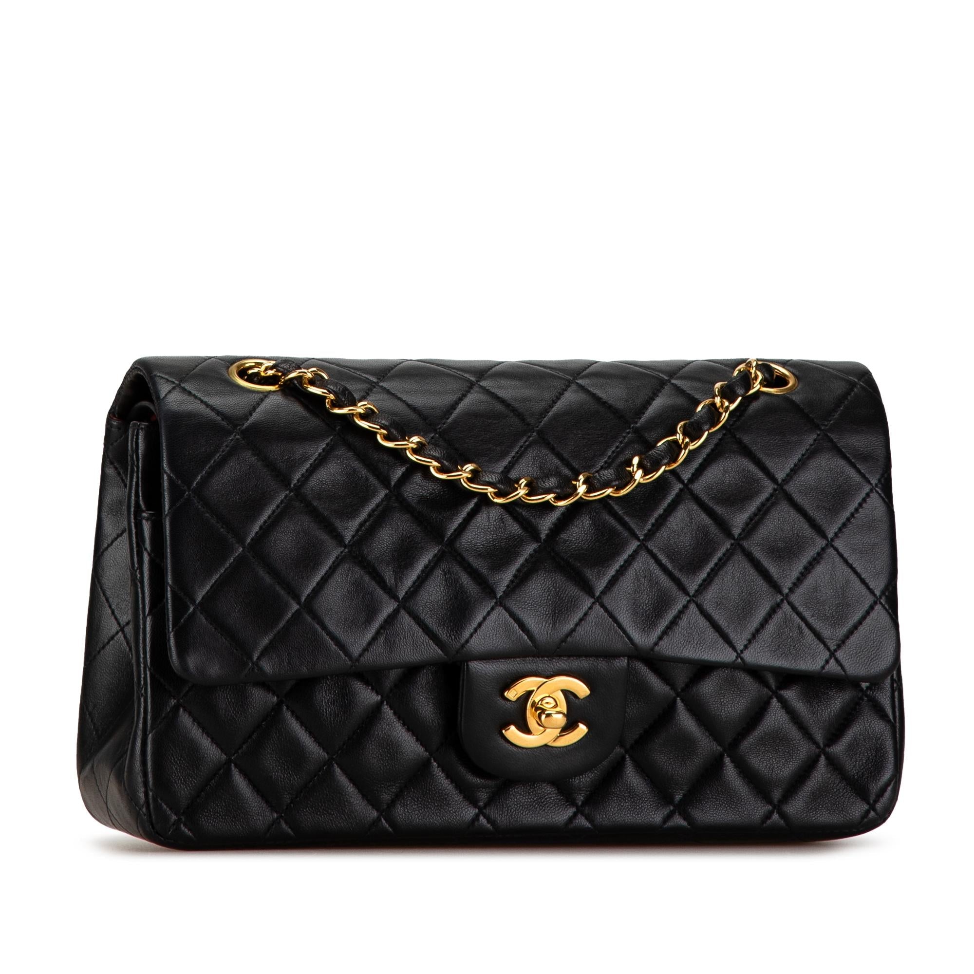 Chanel Medium Classic Lambskin Double Flap (SHG-GpukLW)