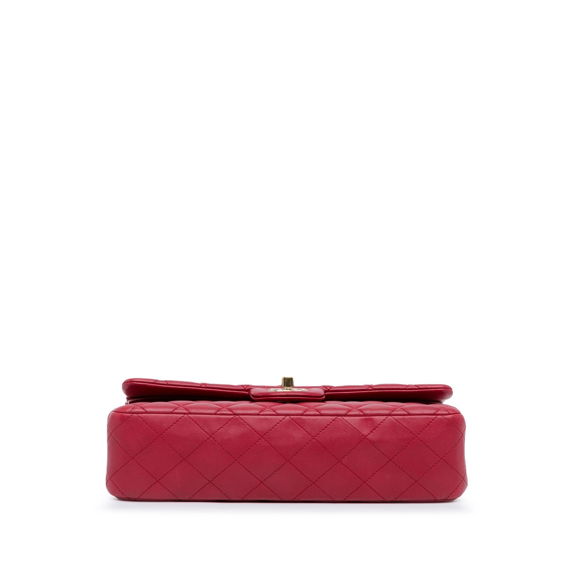 Chanel Medium Classic Lambskin Double Flap (SHG-oRuT74)