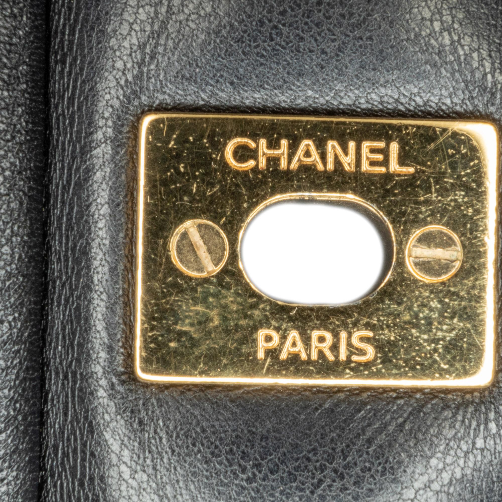 Chanel Medium Classic Lambskin Double Flap (SHG-ABhfkF)