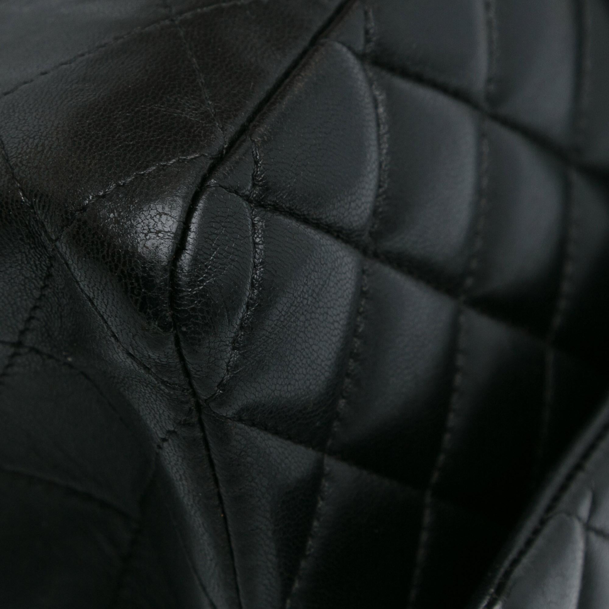 Chanel Medium Classic Lambskin Double Flap (SHG-ABhfkF)