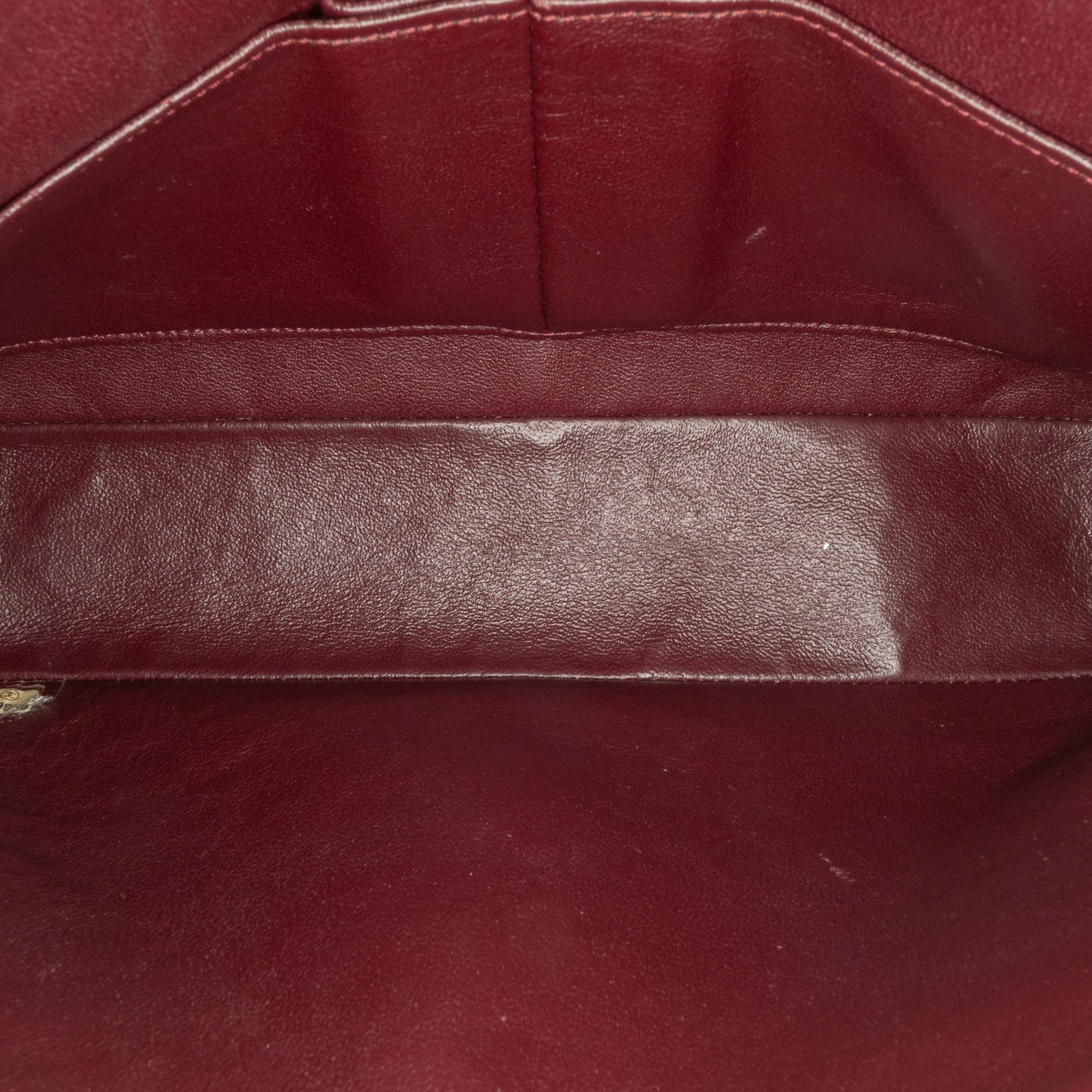 Chanel Medium Classic Lambskin Double Flap (SHG-ABhfkF)