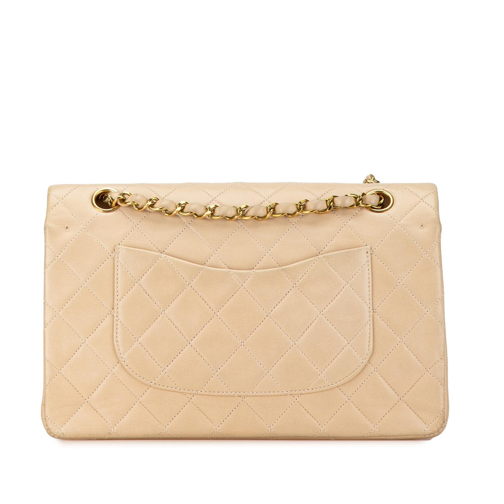 Chanel Medium Classic Lambskin Double Flap (SHG-65y48i)
