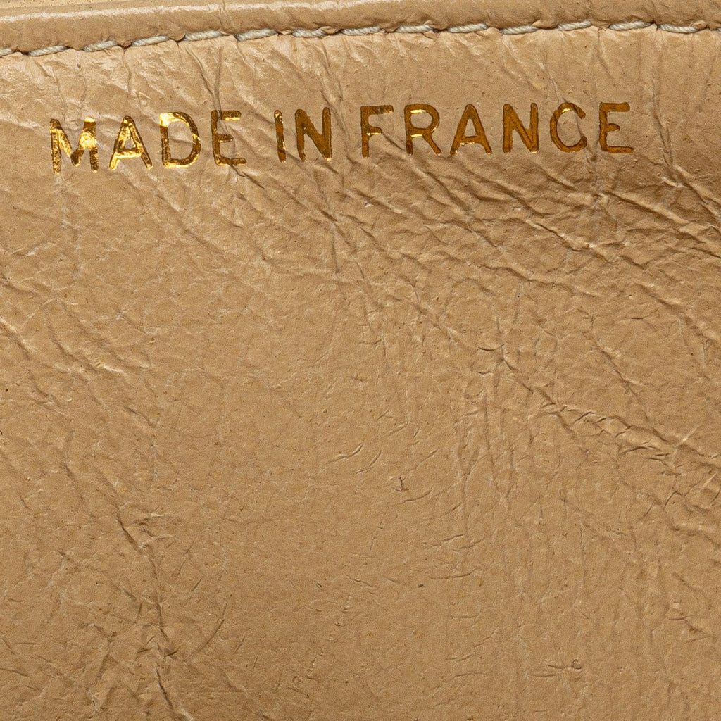Chanel Medium Classic Lambskin Double Flap (SHG-65y48i)