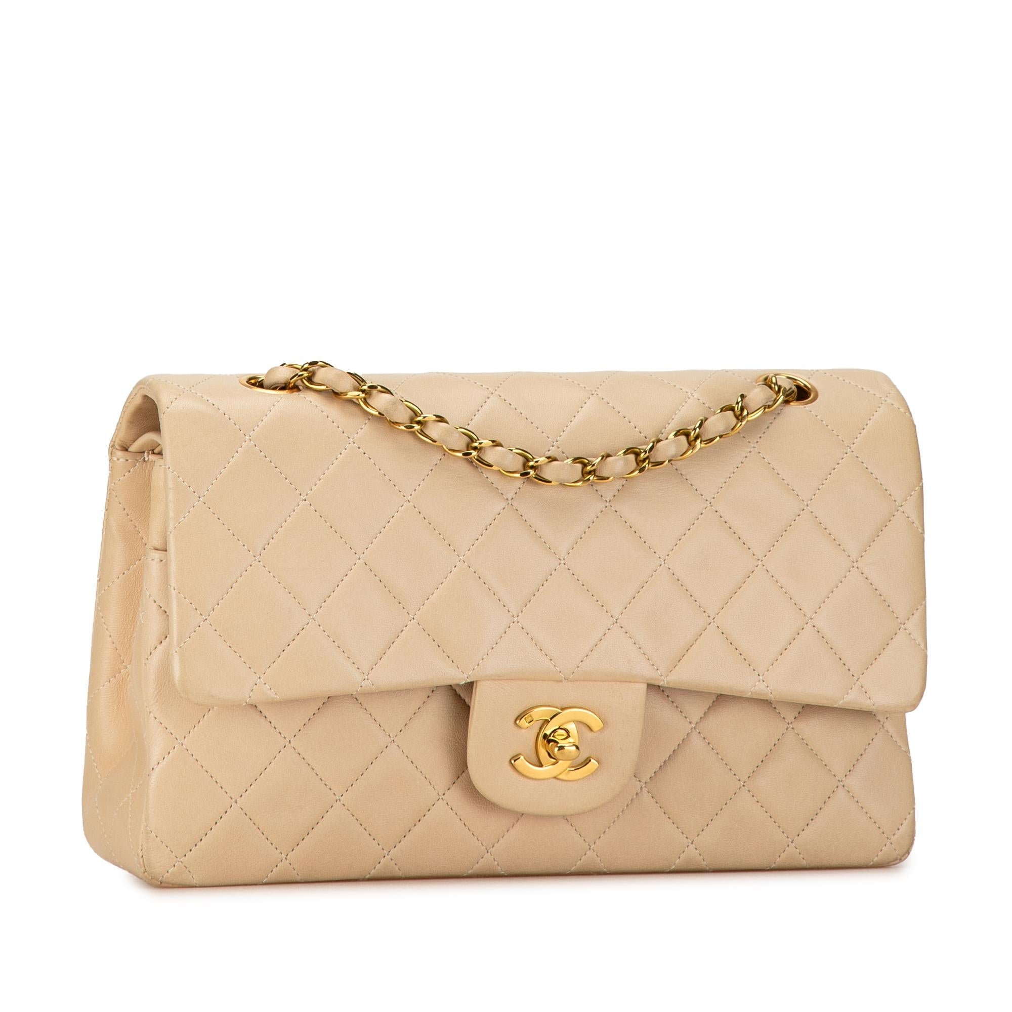 Chanel Medium Classic Lambskin Double Flap (SHG-65y48i)