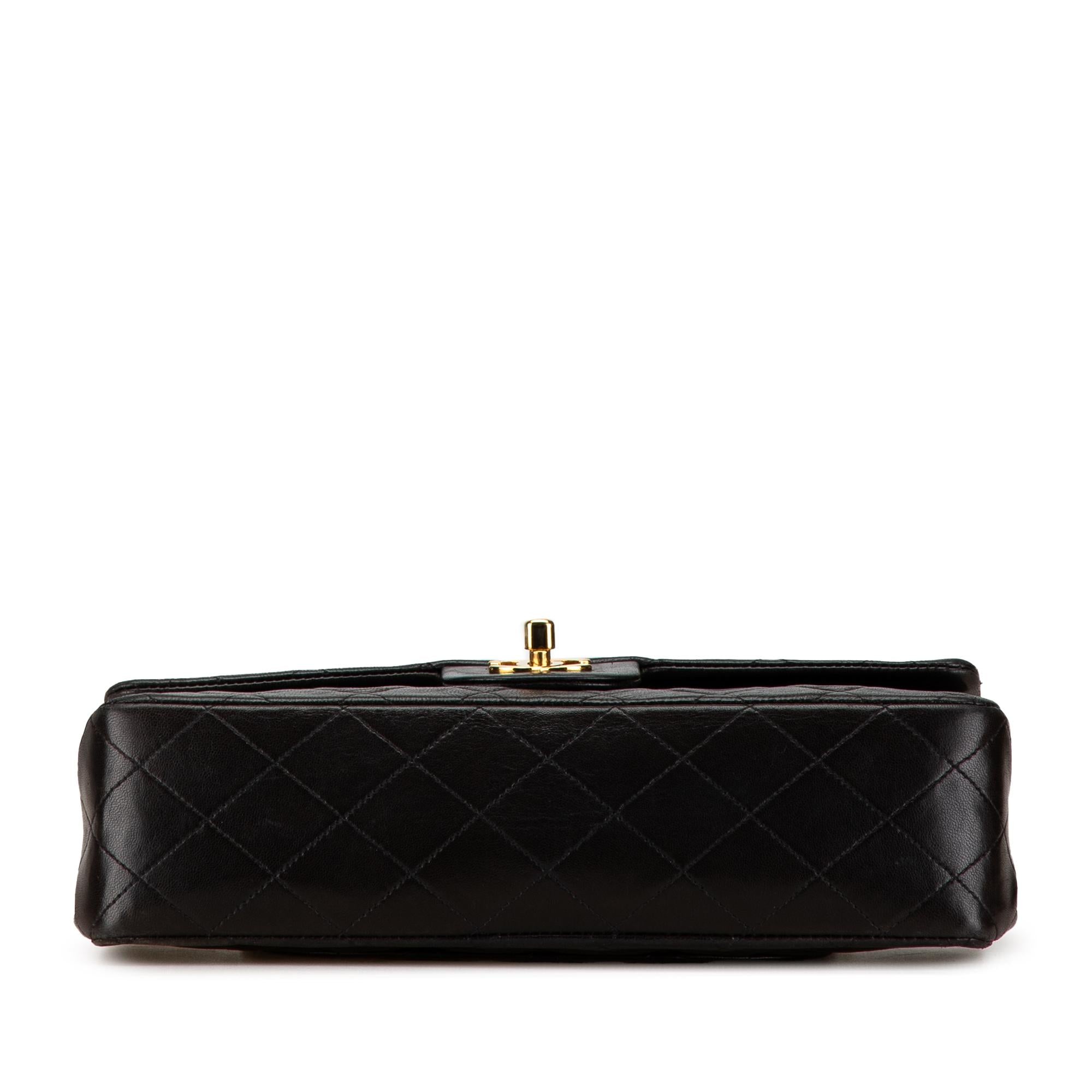 Chanel Medium Classic Lambskin Double Flap (SHG-2BQWuZ)