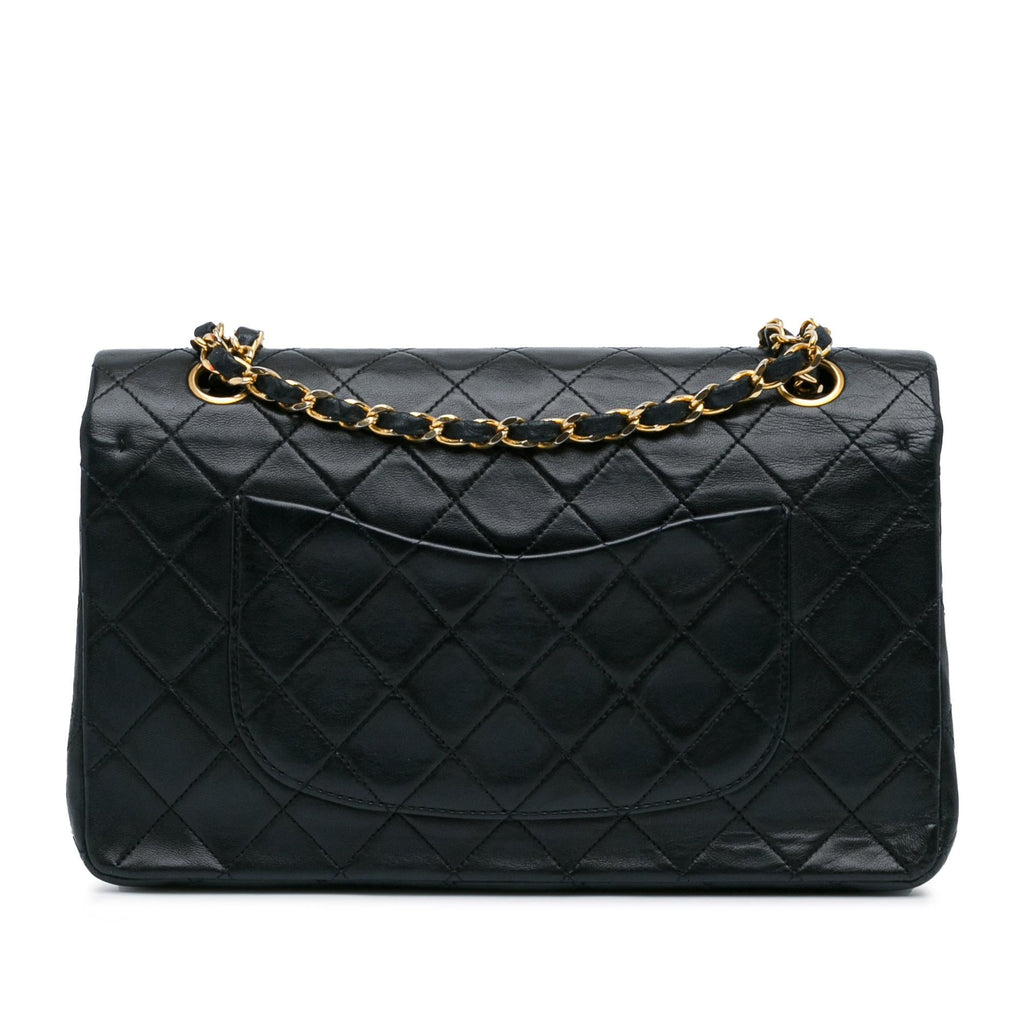 Chanel Medium Classic Lambskin Double Flap (SHG-gDhpB9)