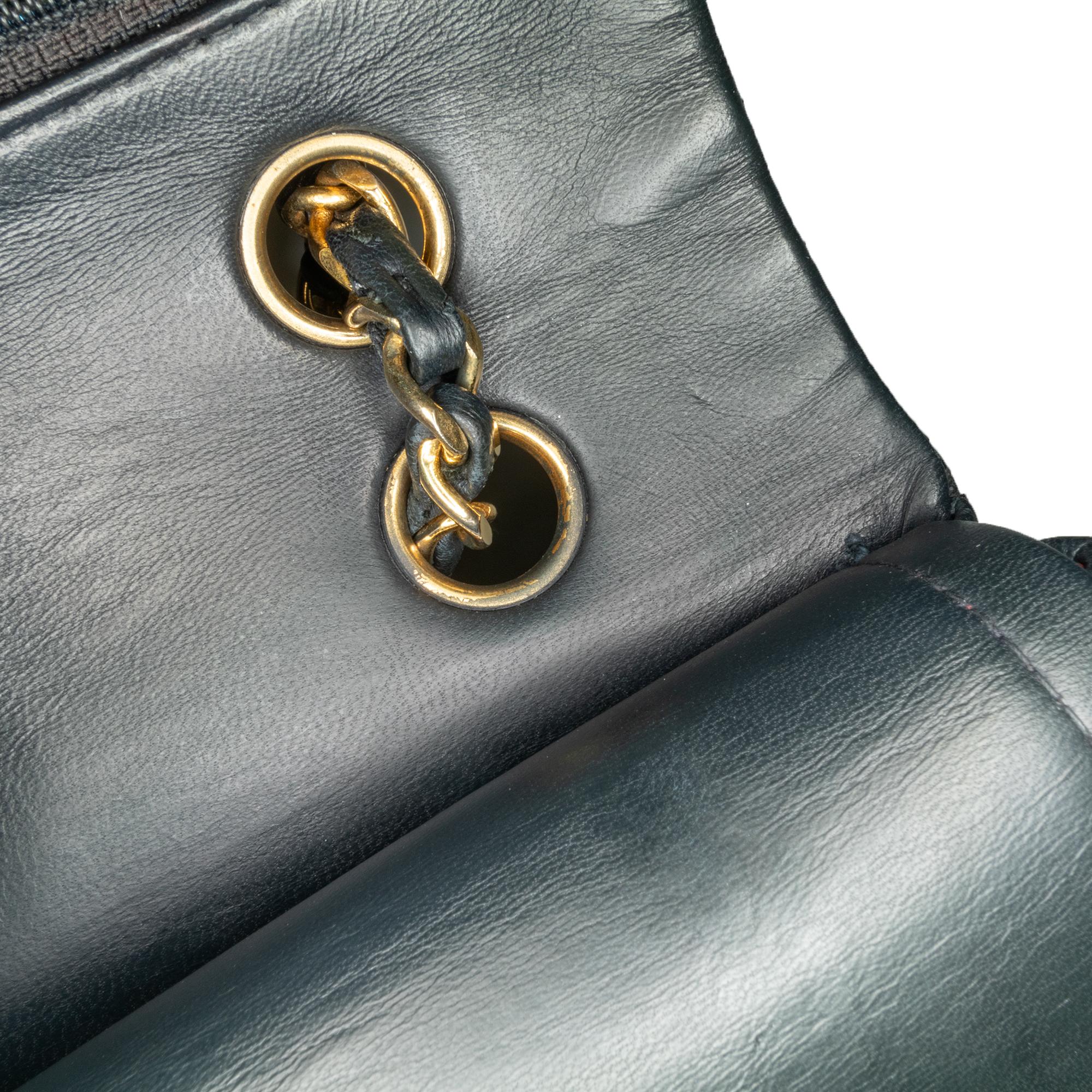 Chanel Medium Classic Lambskin Double Flap (SHG-gDhpB9)