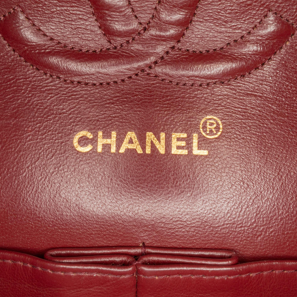 Chanel Medium Classic Lambskin Double Flap (SHG-gDhpB9)