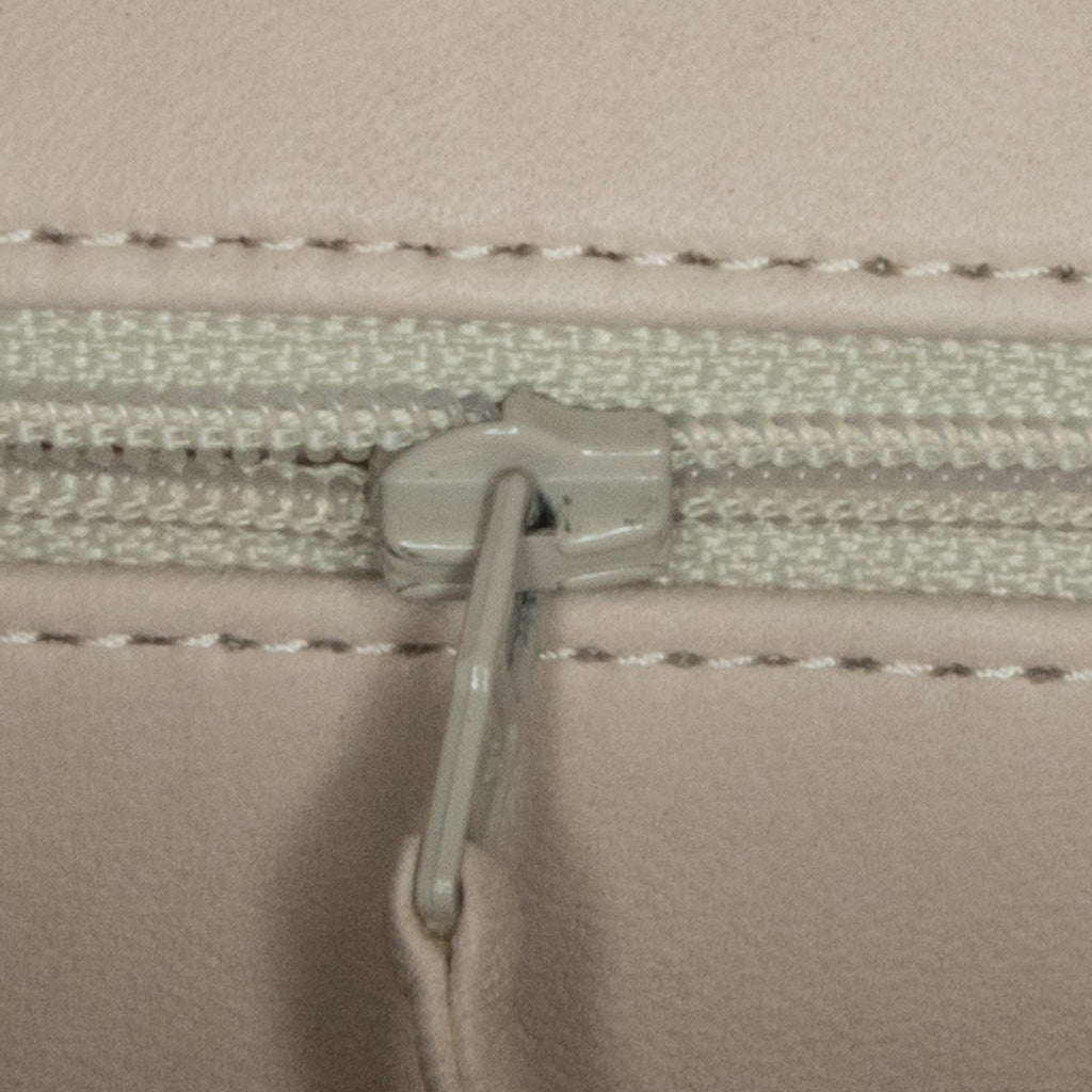 Chanel Medium Classic Lambskin Double Flap (SHG-ouJySv)