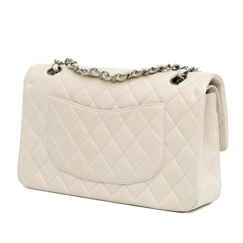 Chanel Medium Classic Lambskin Double Flap (SHG-ouJySv)