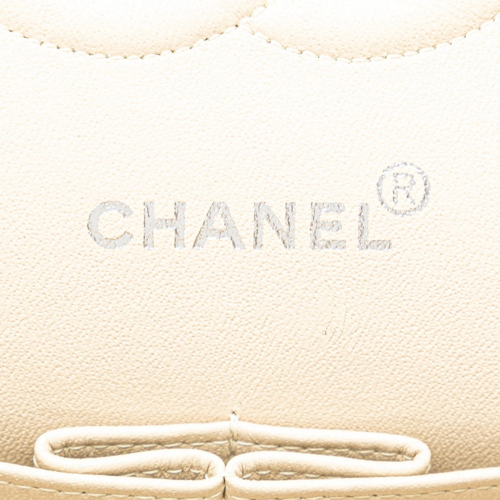 Chanel Medium Classic Lambskin Double Flap (SHG-co68b9)