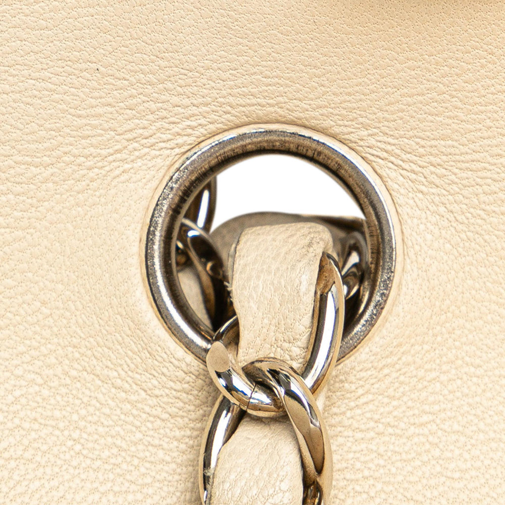 Chanel Medium Classic Lambskin Double Flap (SHG-co68b9)