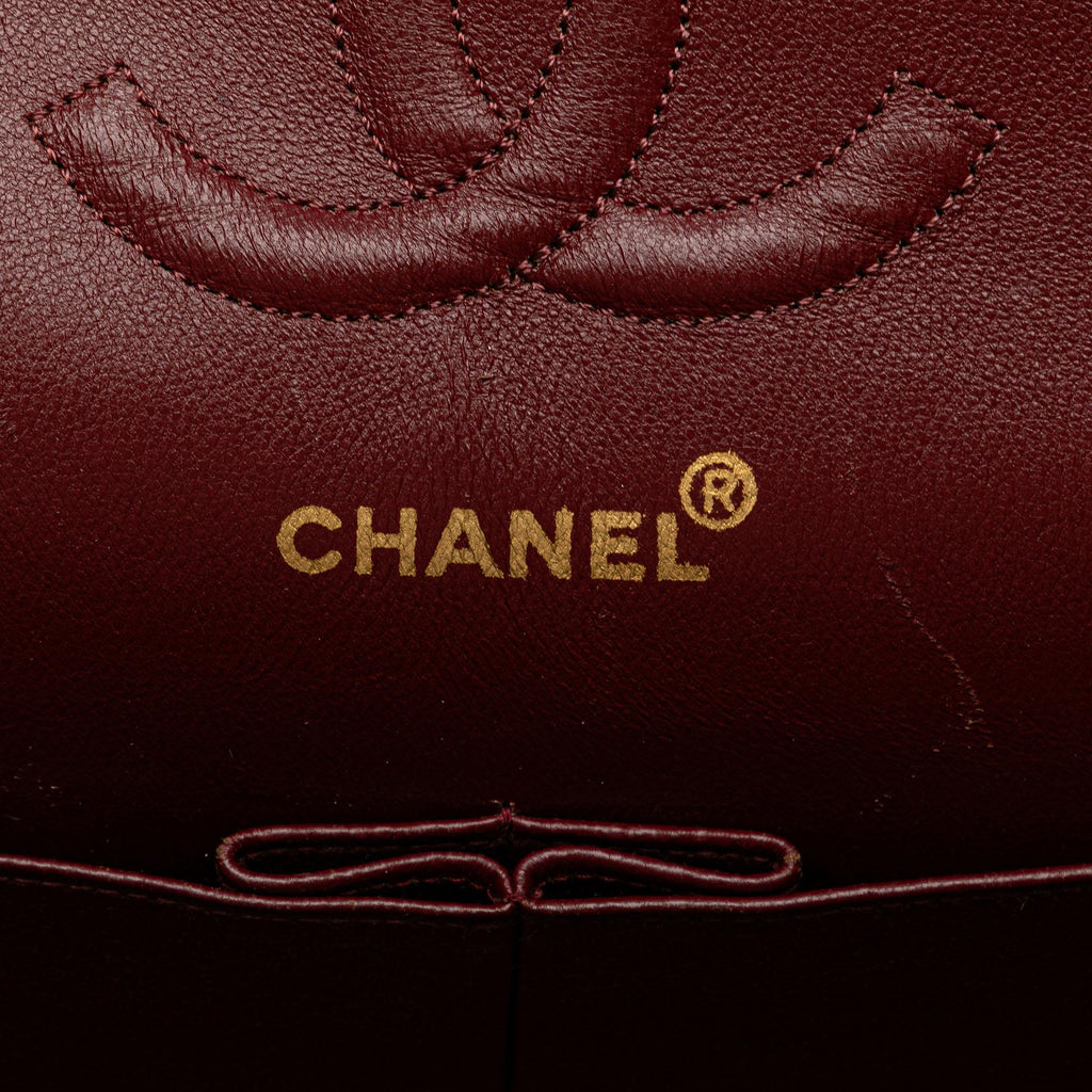 Chanel Medium Classic Lambskin Double Flap (SHG-D4KtDp)