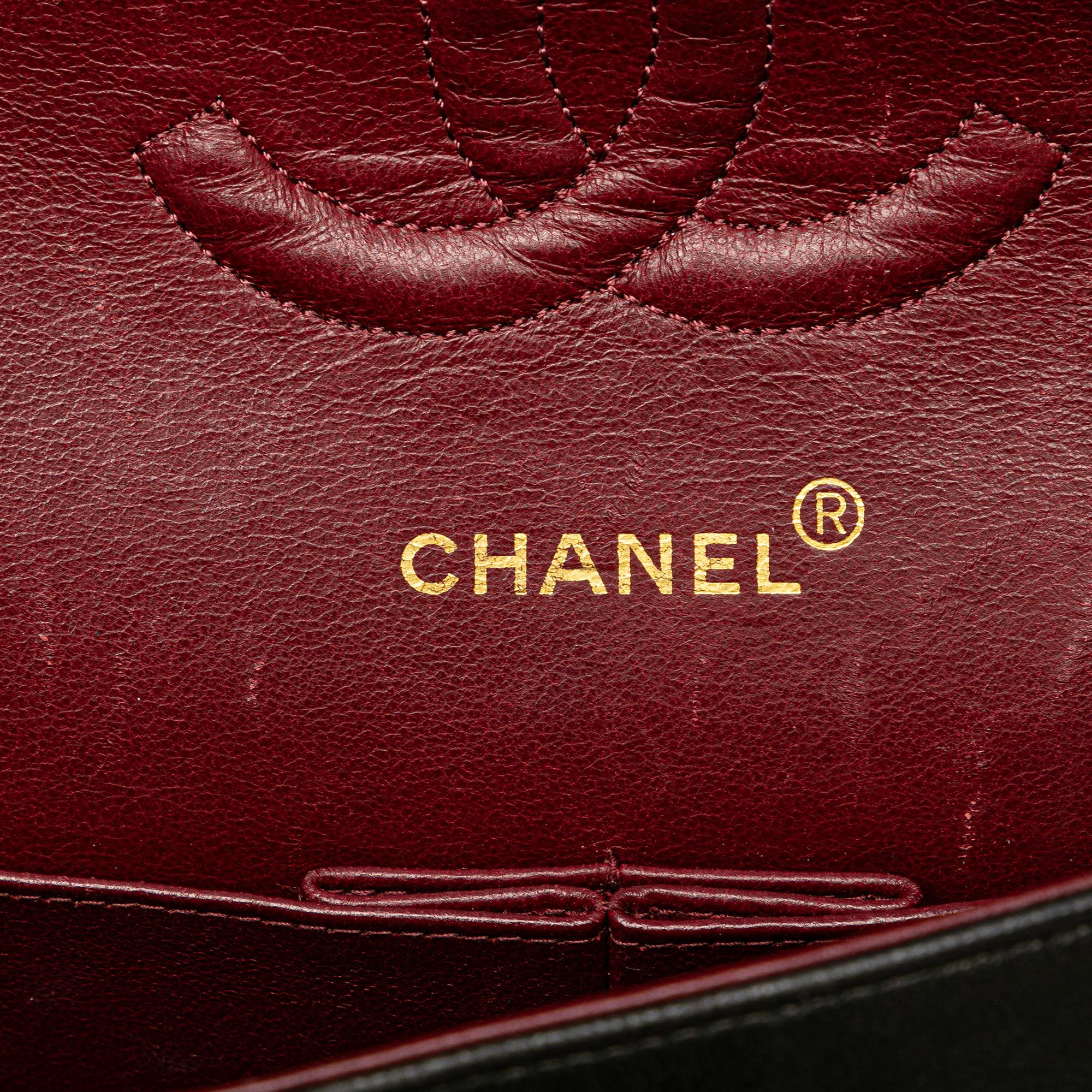 Chanel Medium Classic Lambskin Double Flap (SHG-EItNre)